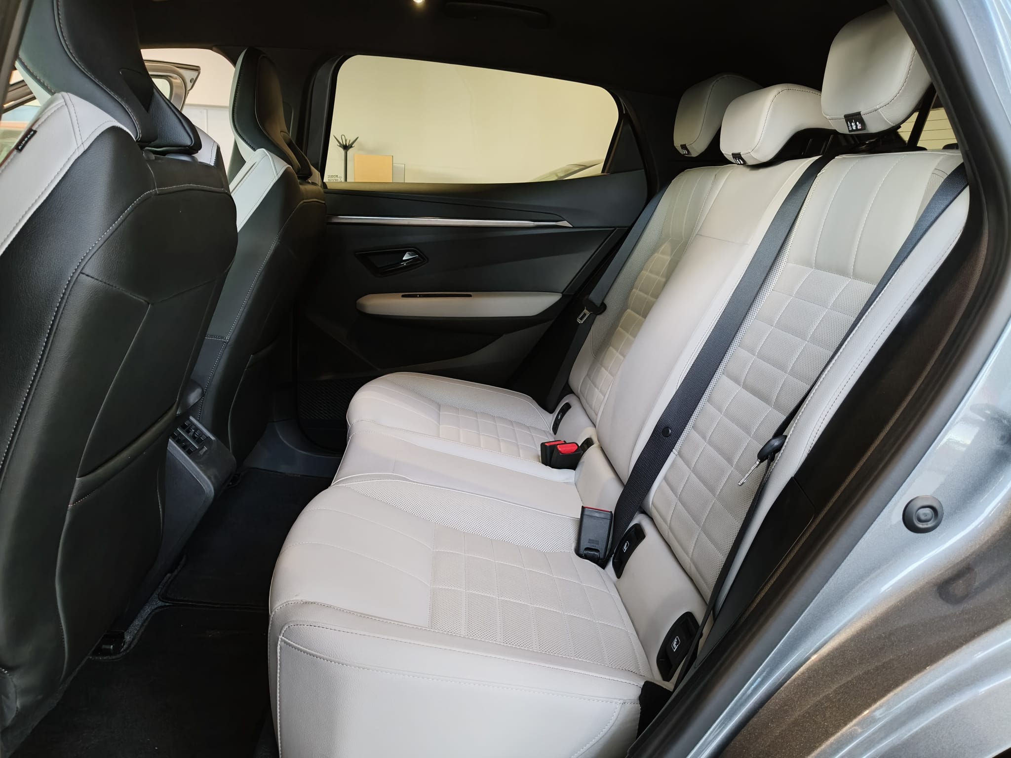 Renault Megane E-Tech Iconic Super Charge