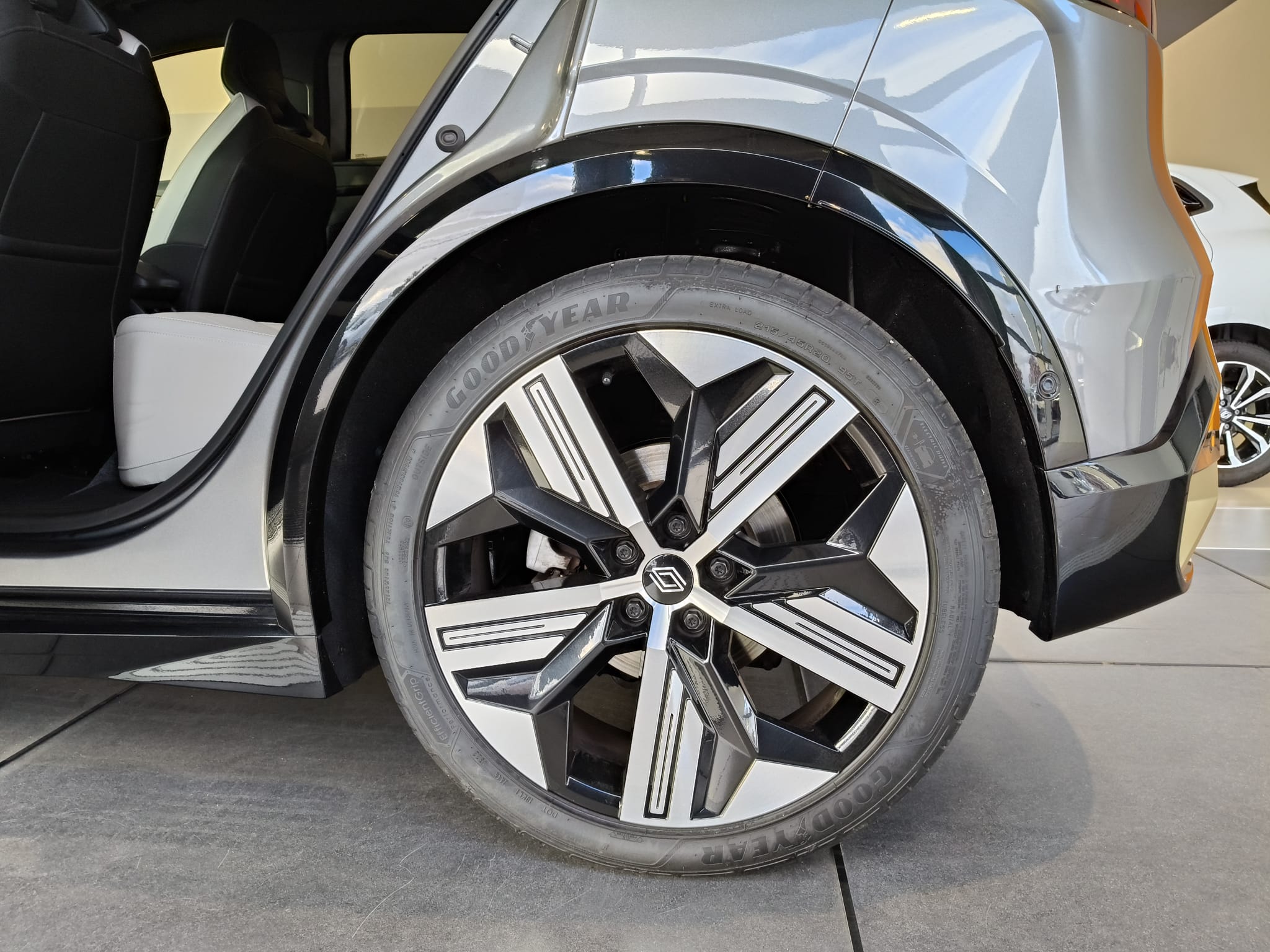 Renault Megane E-Tech Iconic Super Charge