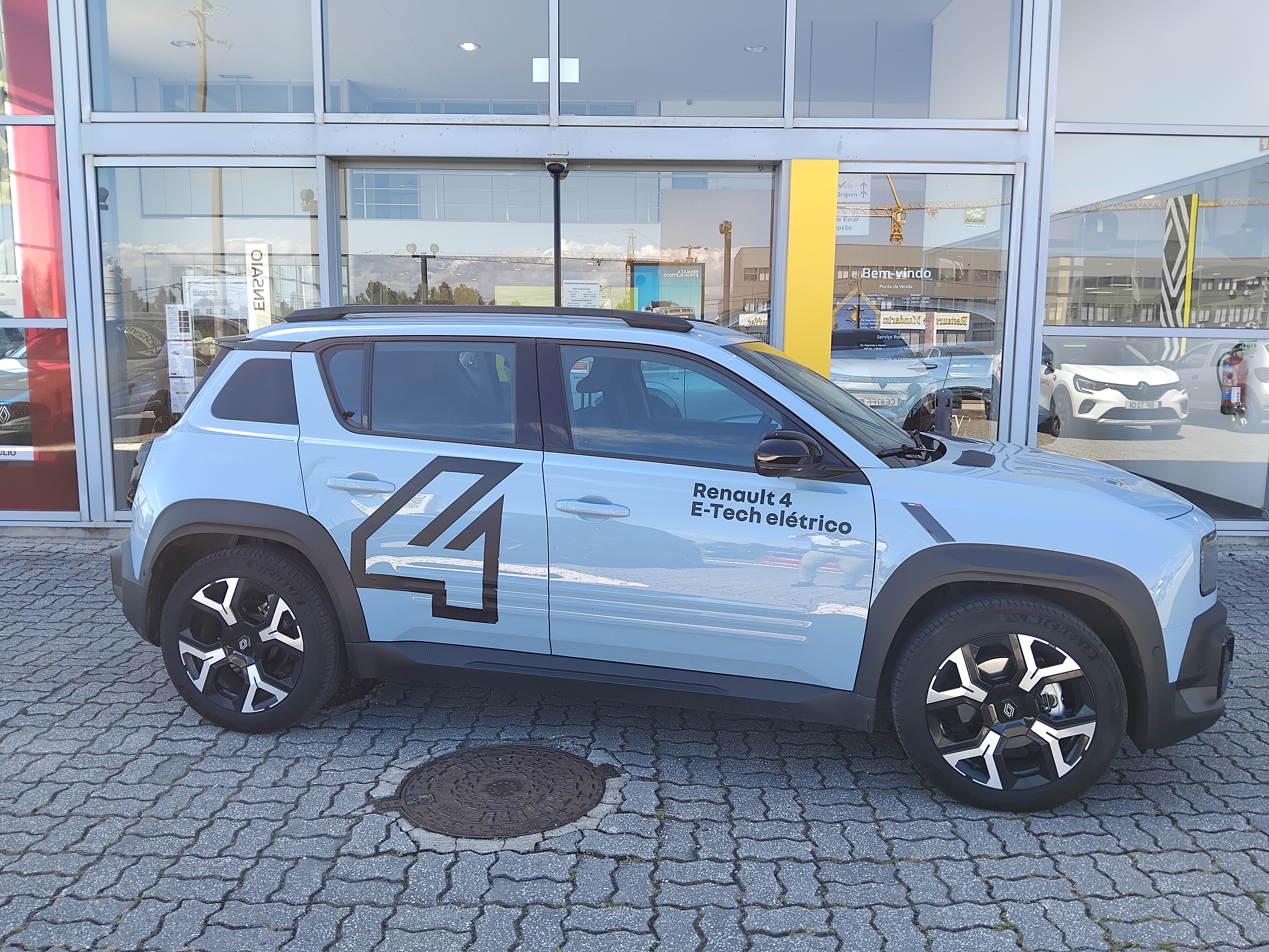 Renault 4 E-Tech Techno