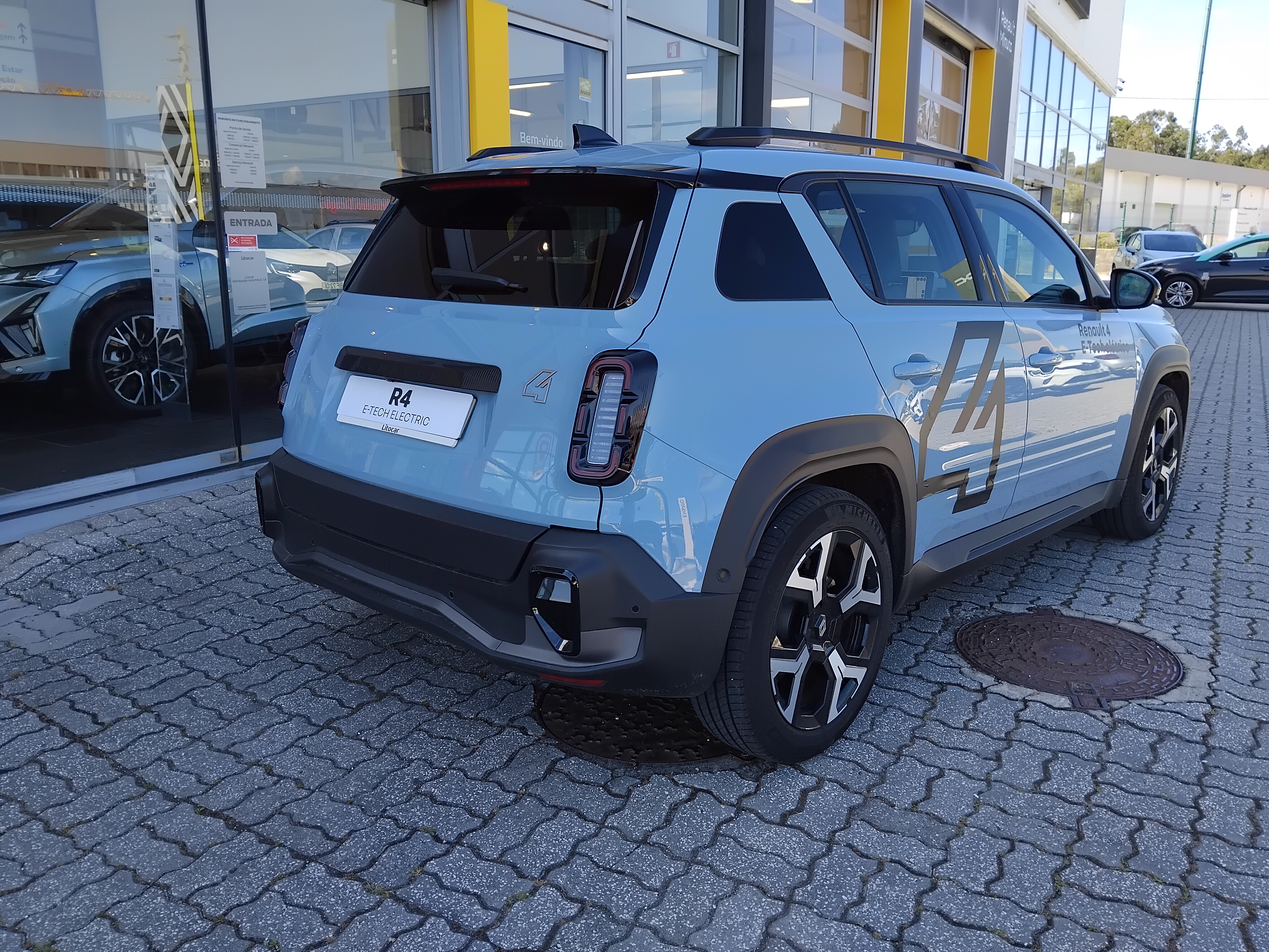 Renault 4 E-Tech Techno