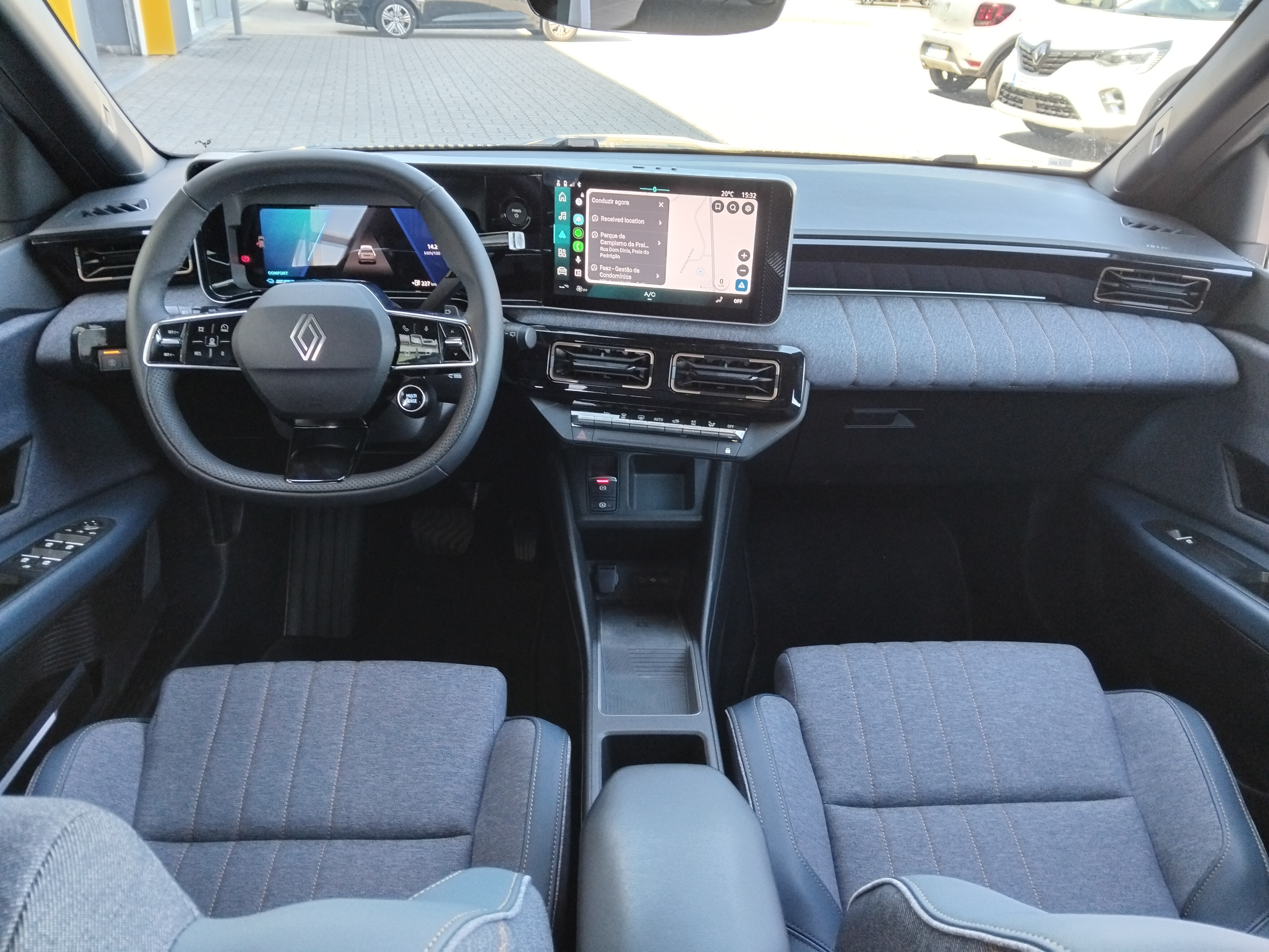 Renault 4 E-Tech Techno