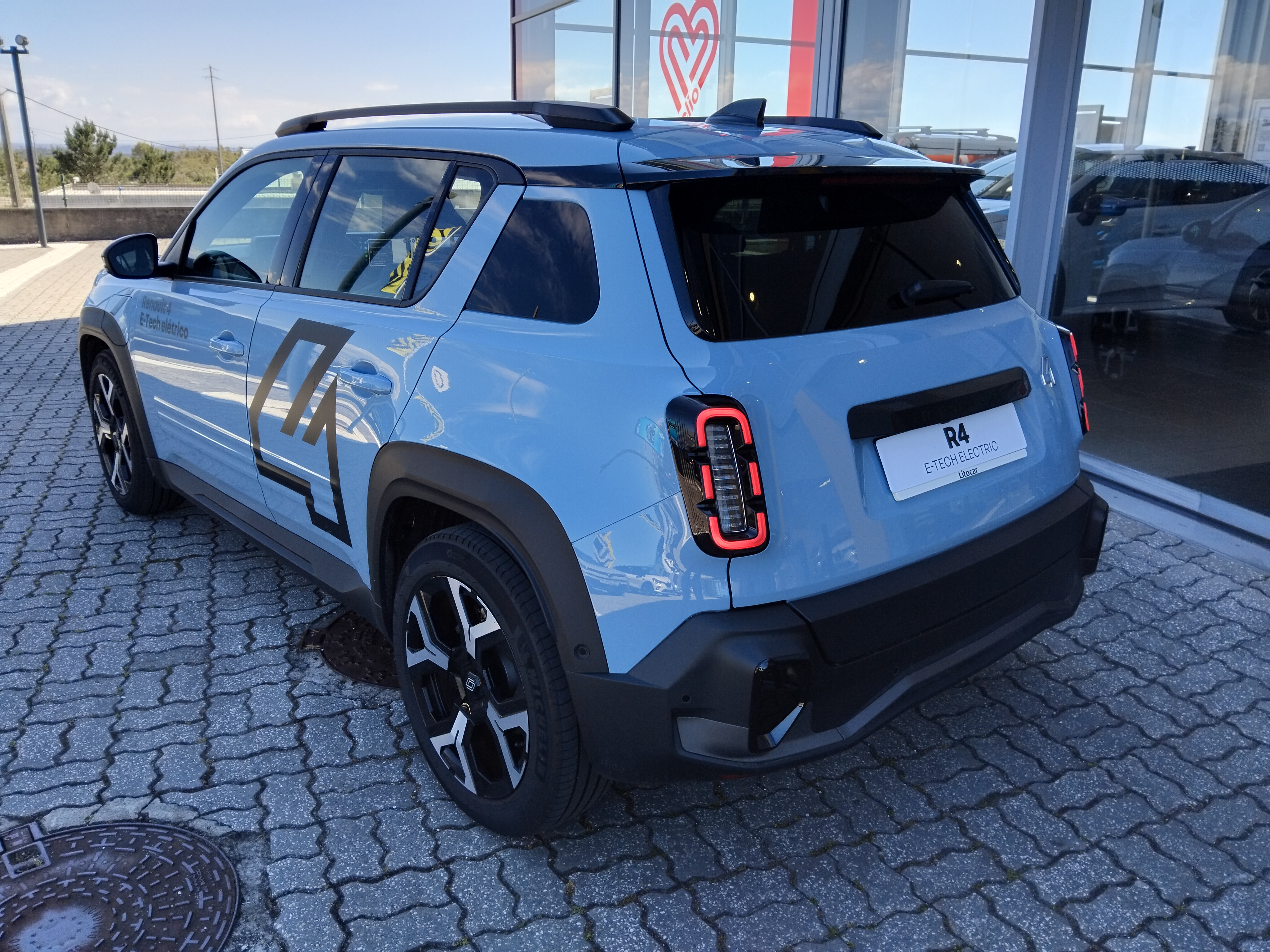 Renault 4 E-Tech Techno