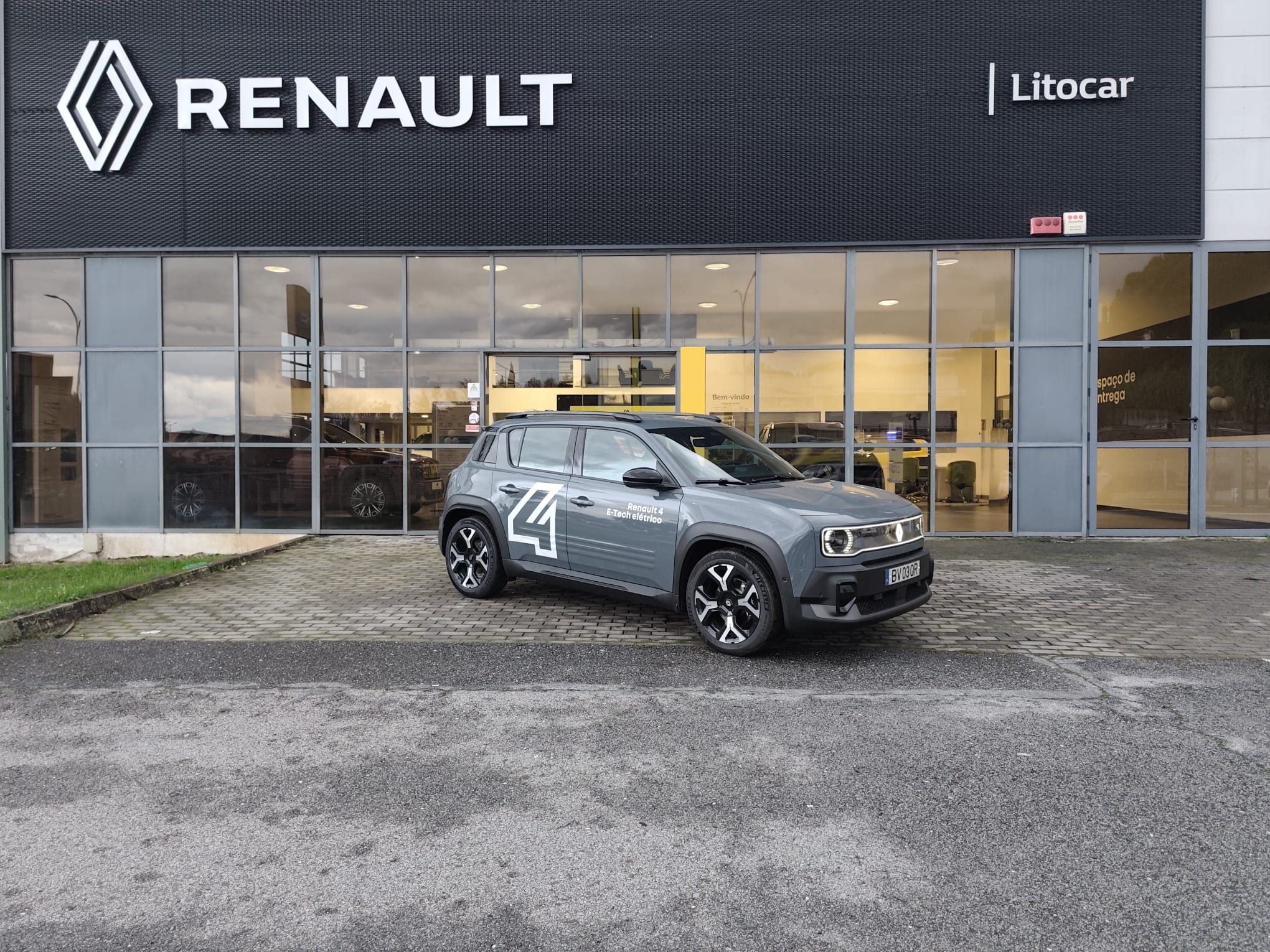 Renault 4 E-Tech Techno