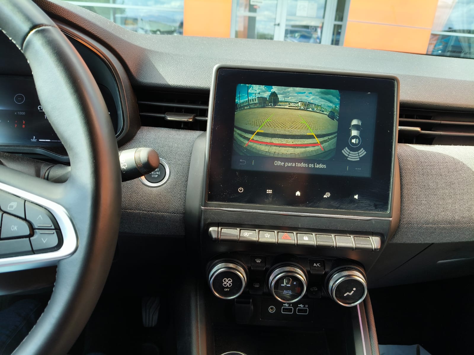 Renault Clio Techno