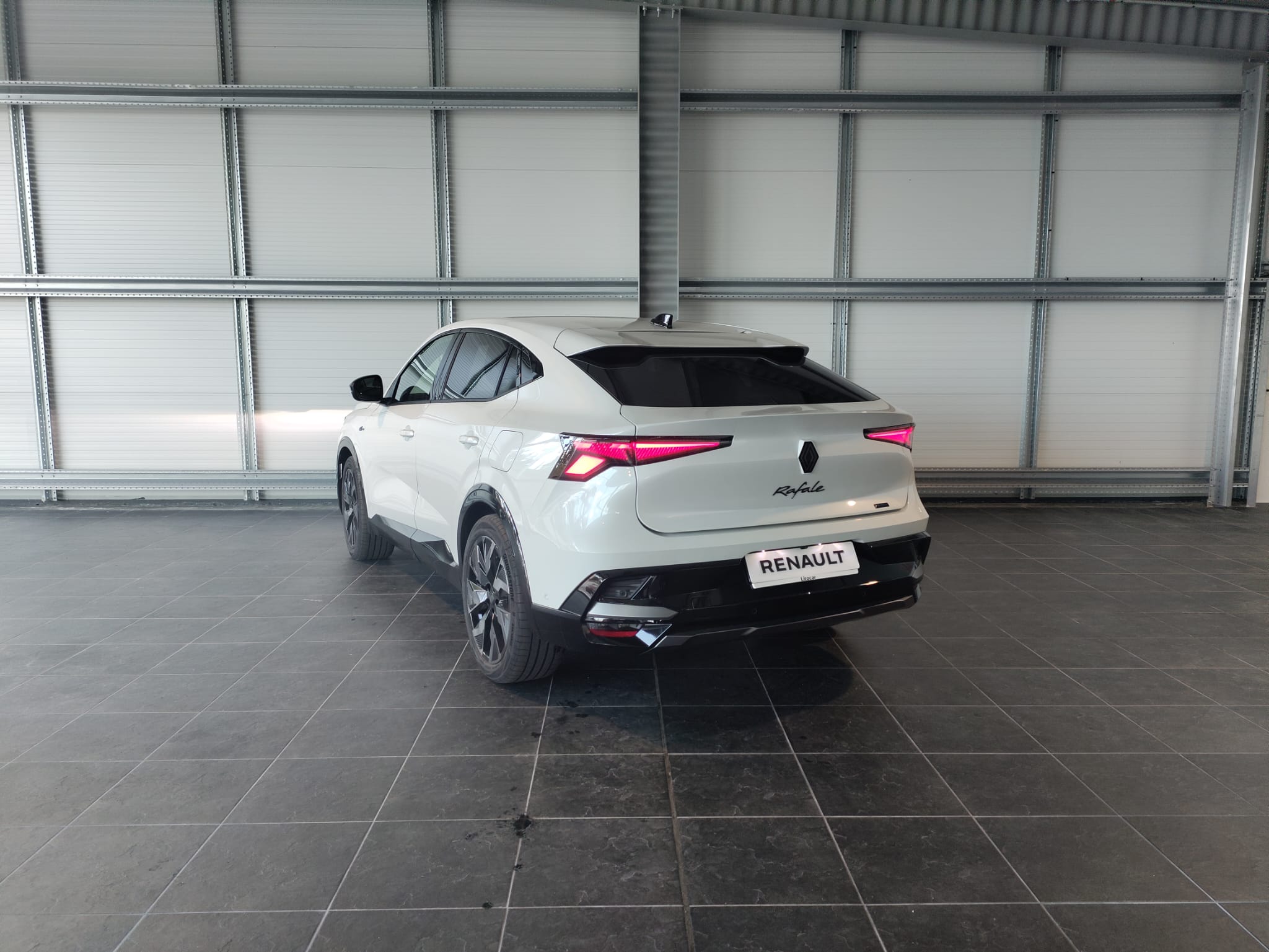 Renault Rafale Esprit Alpine Hyper Hybrid