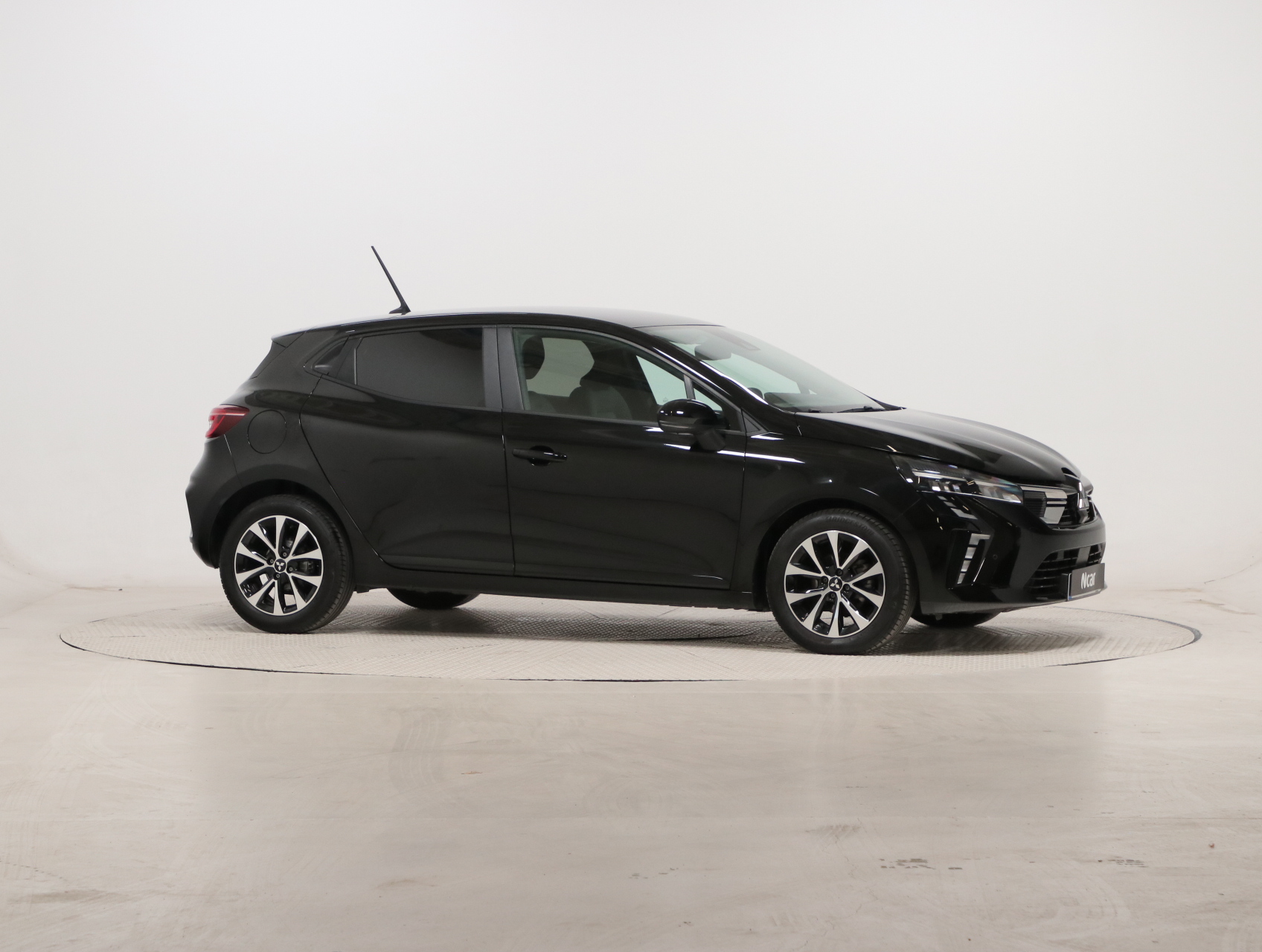 Mitsubishi Colt Invite