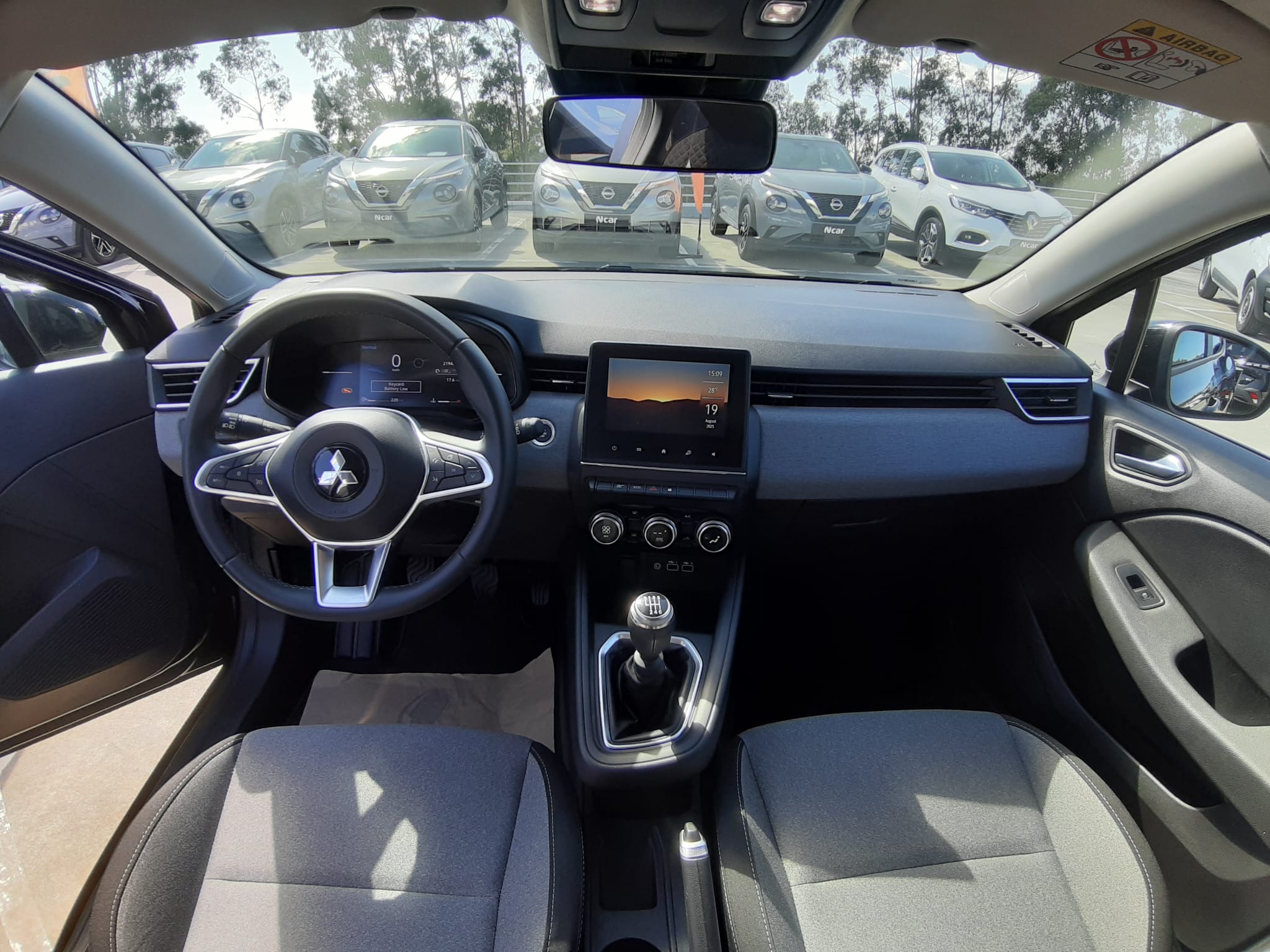 Mitsubishi Colt Invite