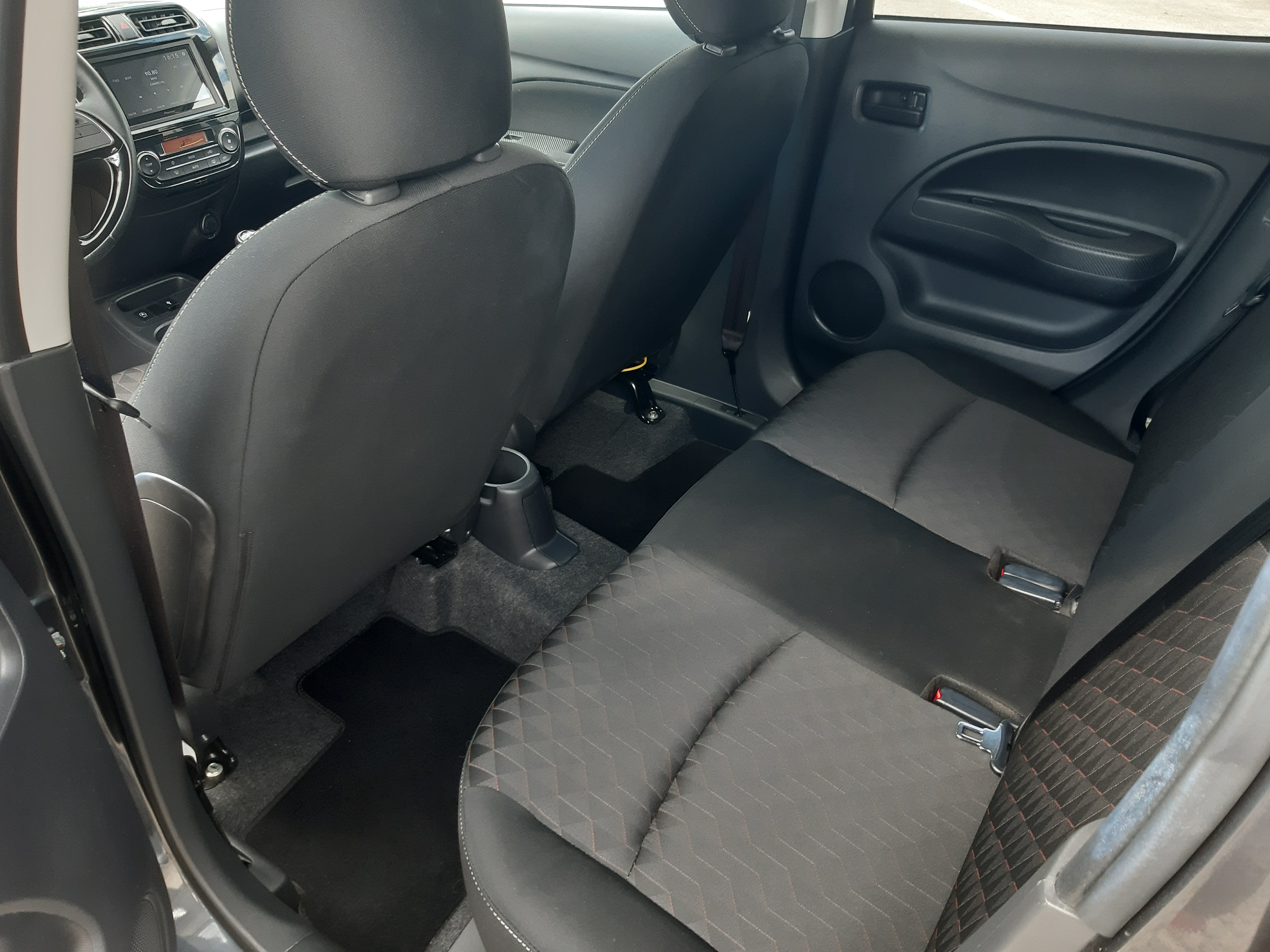 Mitsubishi Space Star Connect Edition