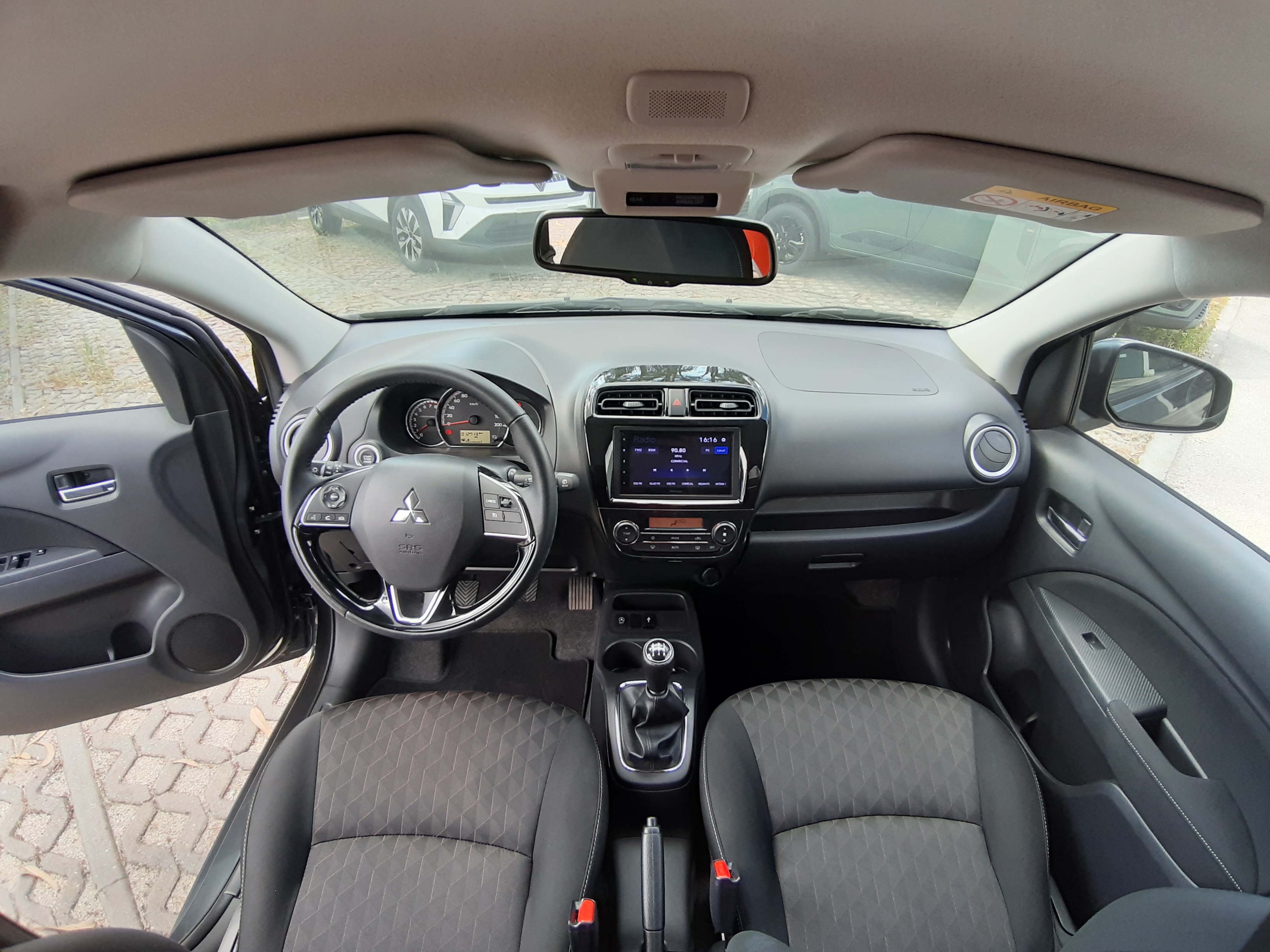 Mitsubishi Space Star Connect Edition