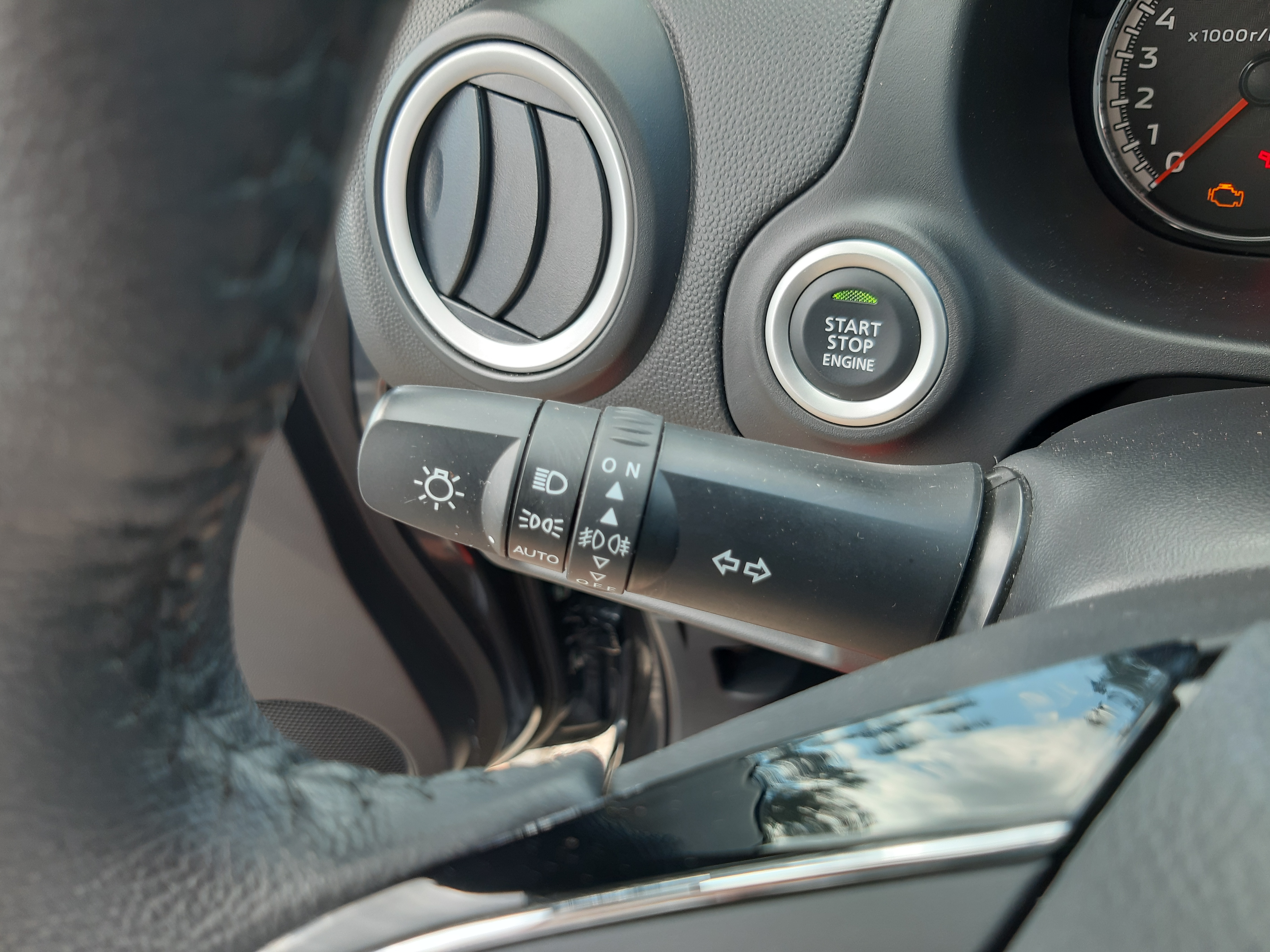 Mitsubishi Space Star Connect Edition