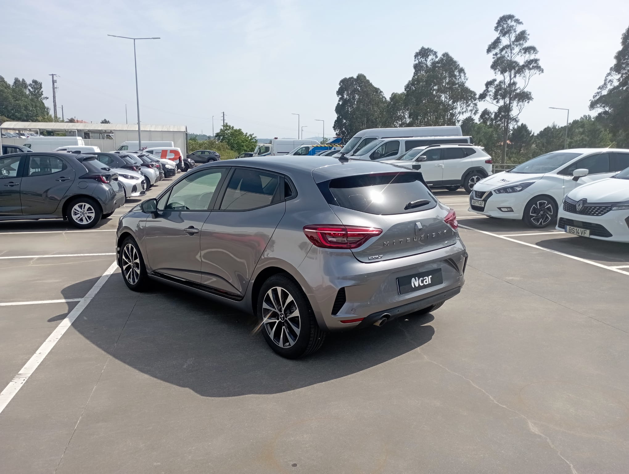 Mitsubishi Colt Invite