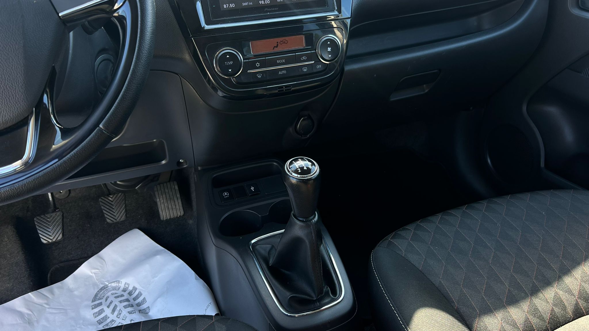 Mitsubishi Space Star Connect Edition