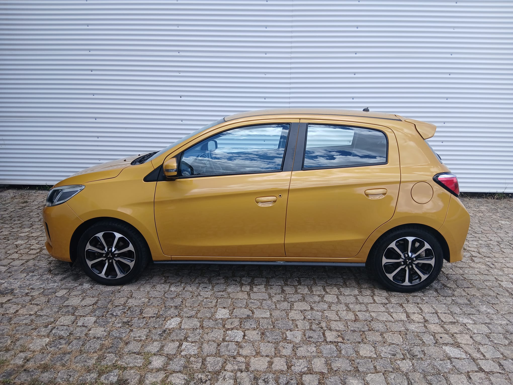 Mitsubishi Space Star Connect Edition