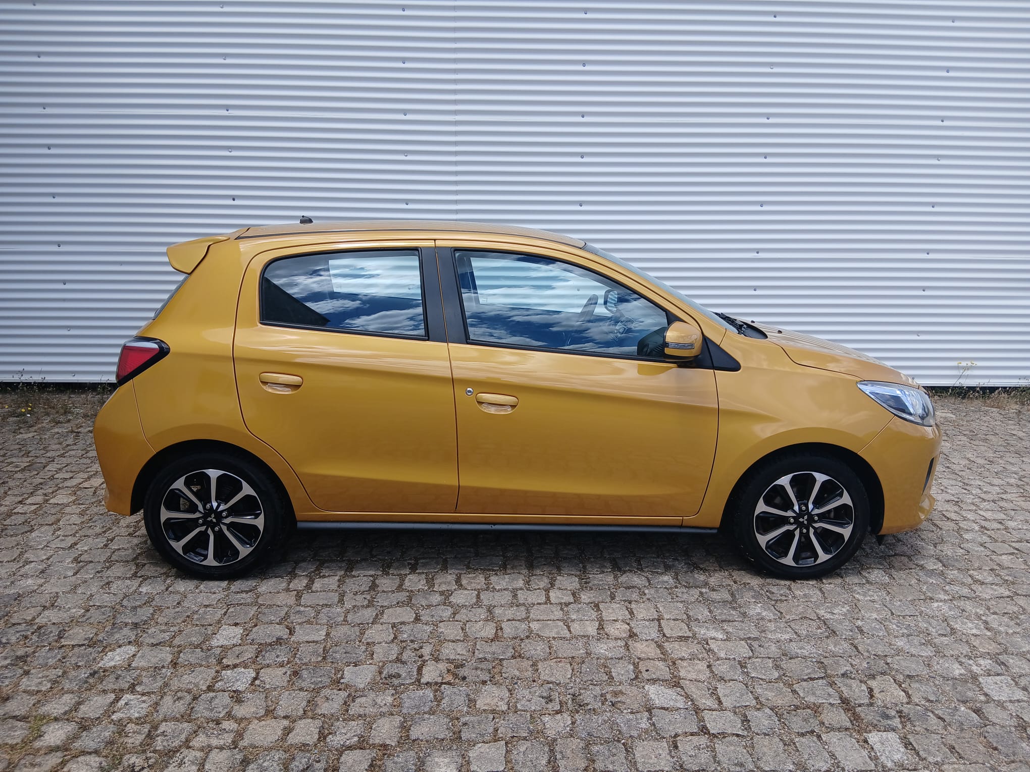 Mitsubishi Space Star Connect Edition