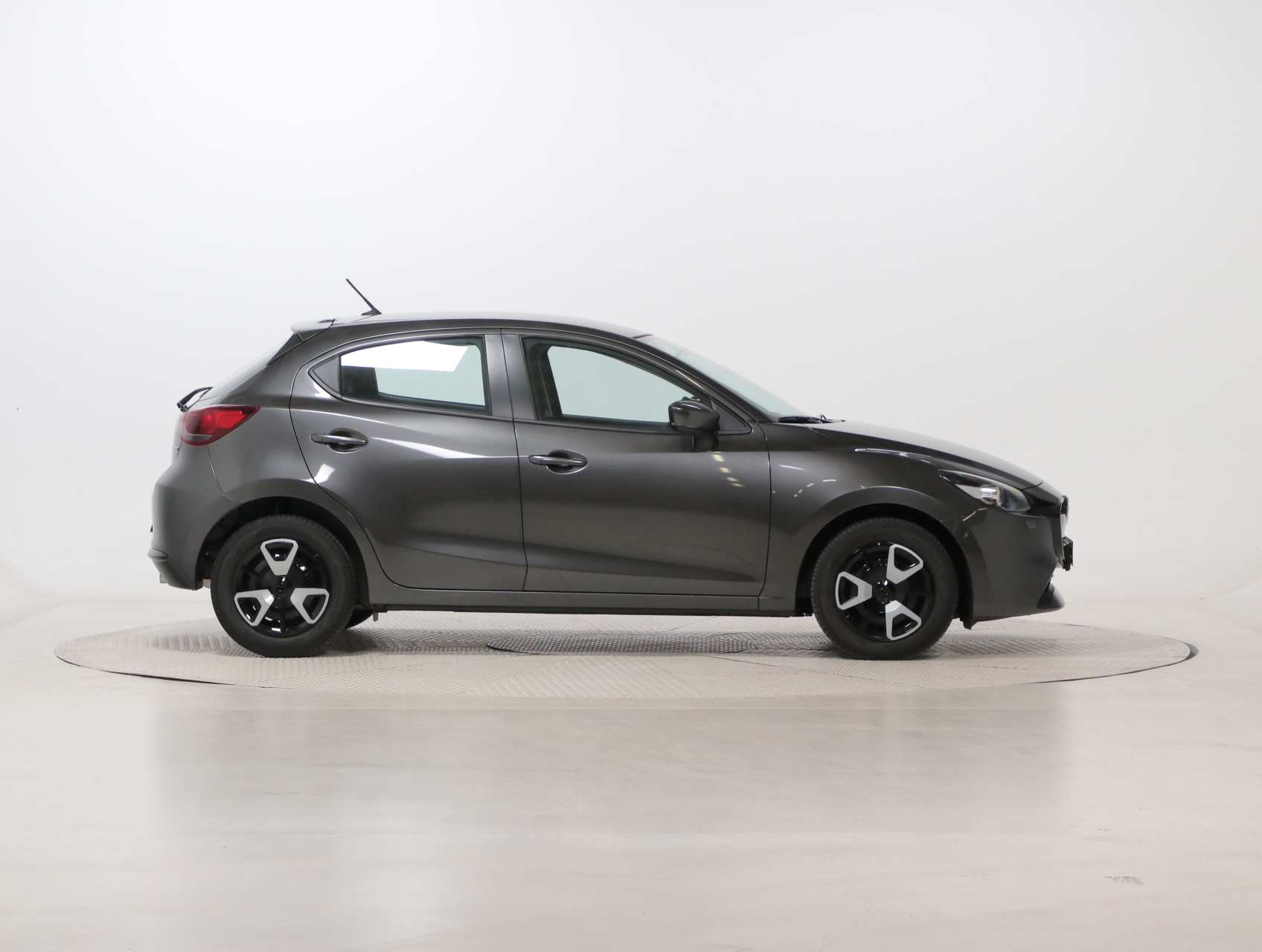 Mazda 2 Centre-Line