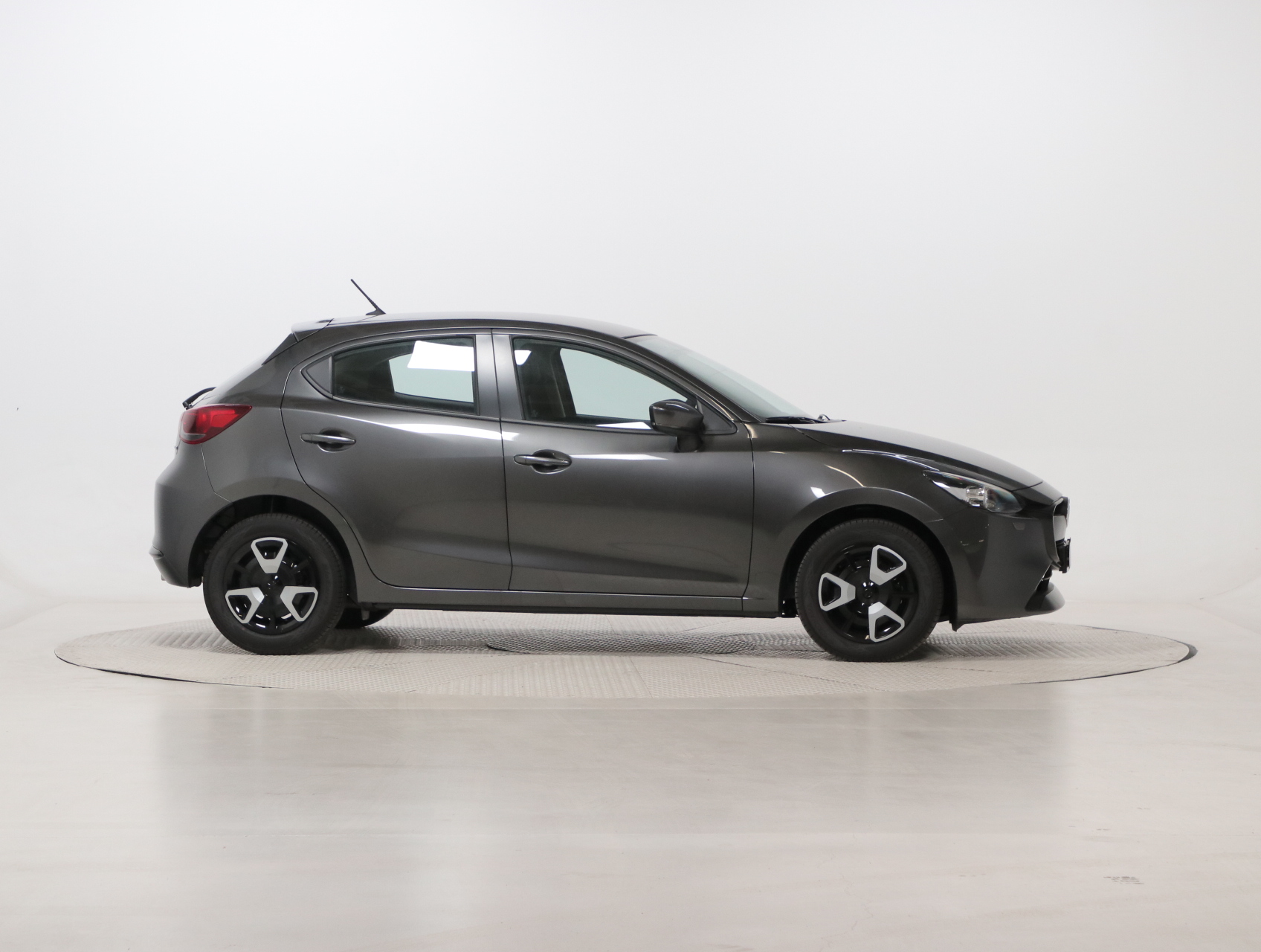 Mazda 2 Centre-Line