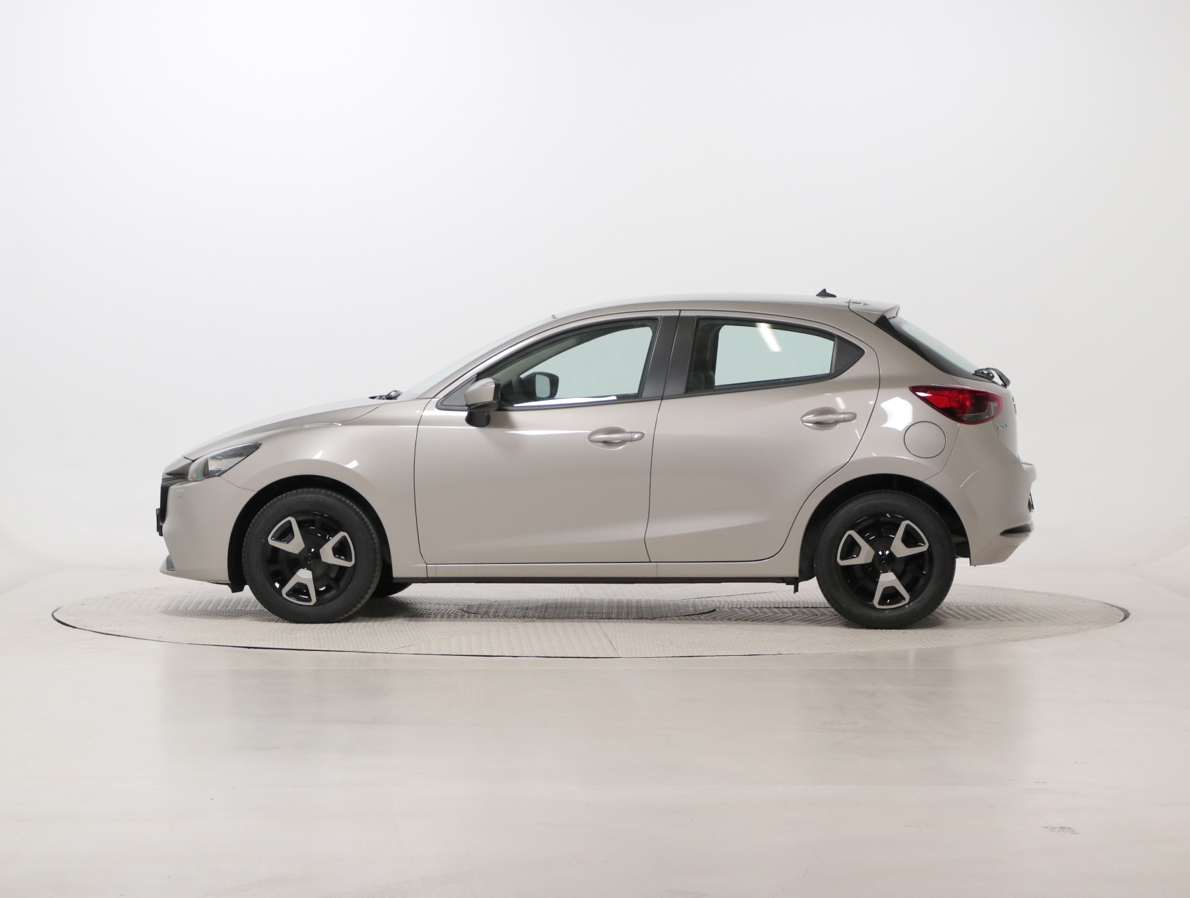 Mazda 2 Centre-Line