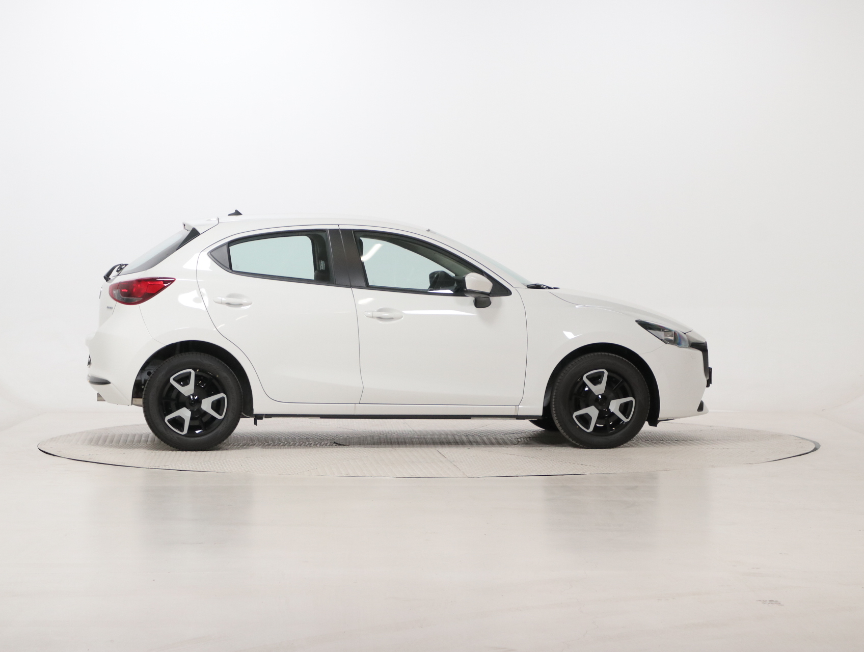 Mazda 2 Centre-Line