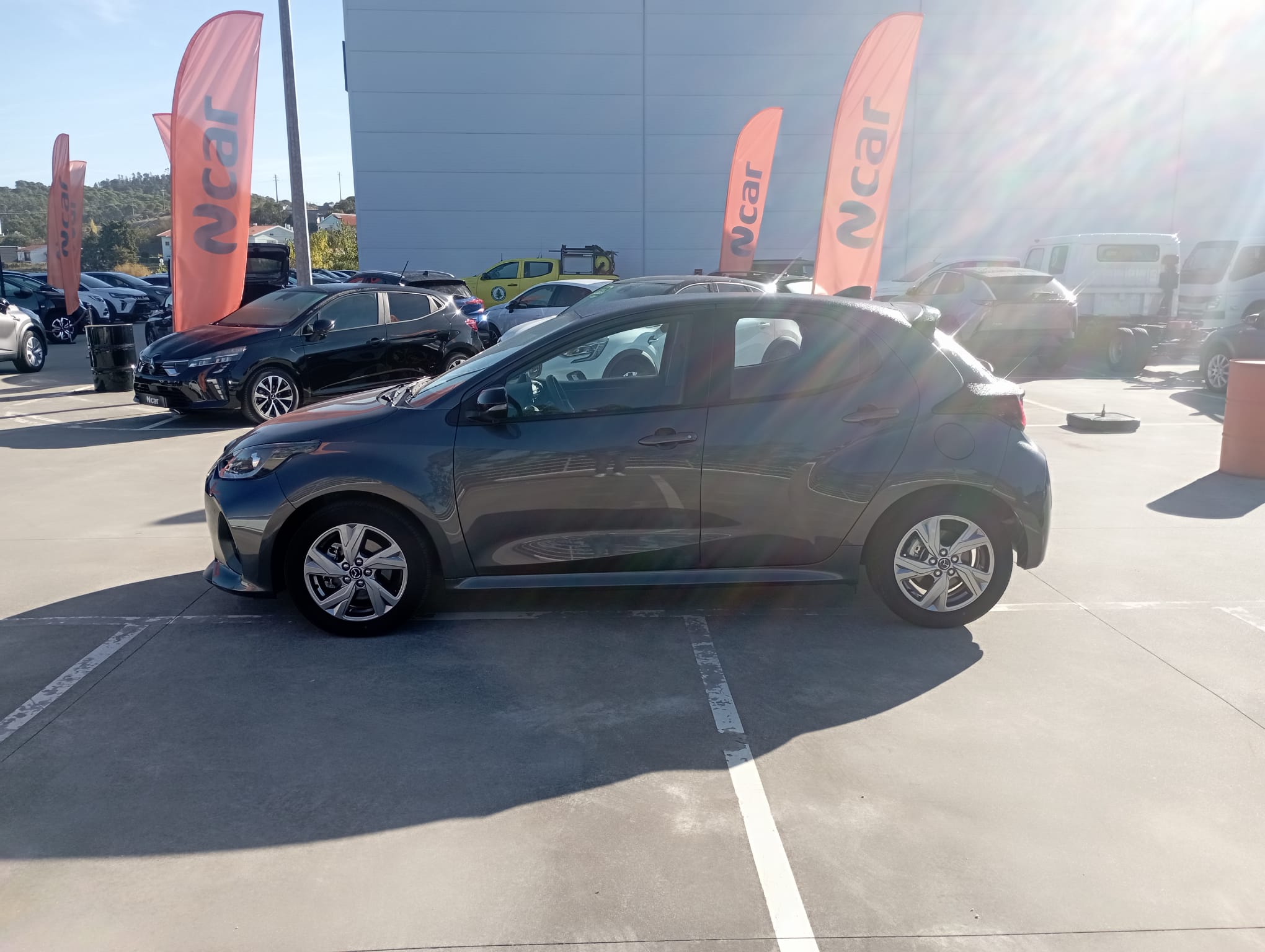 Mazda 2 Hybrid Agile