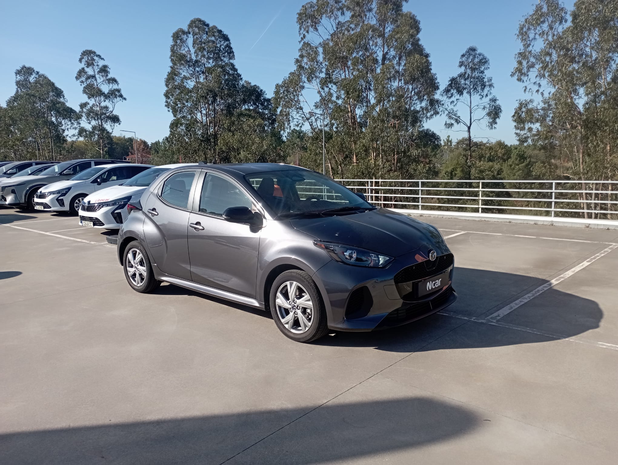 Mazda 2 Hybrid Agile