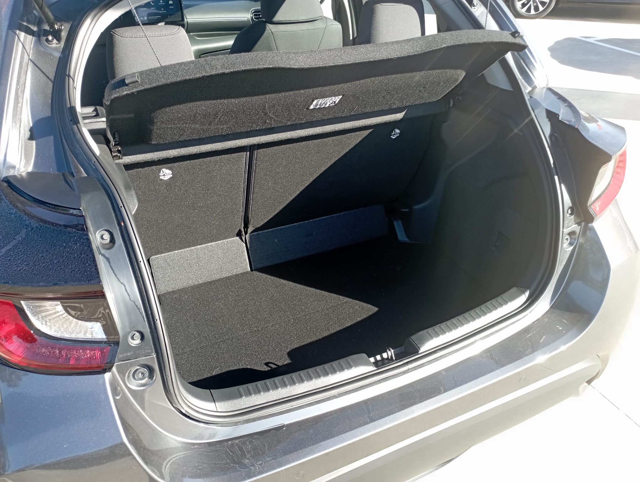 Mazda 2 Hybrid Agile