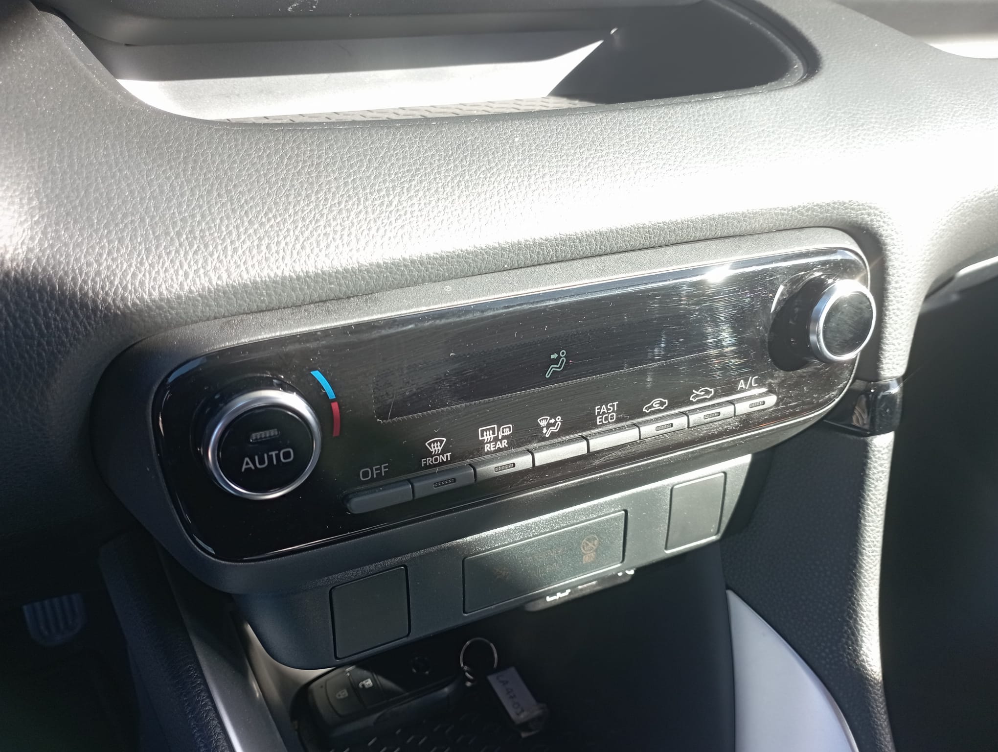 Mazda 2 Hybrid Agile