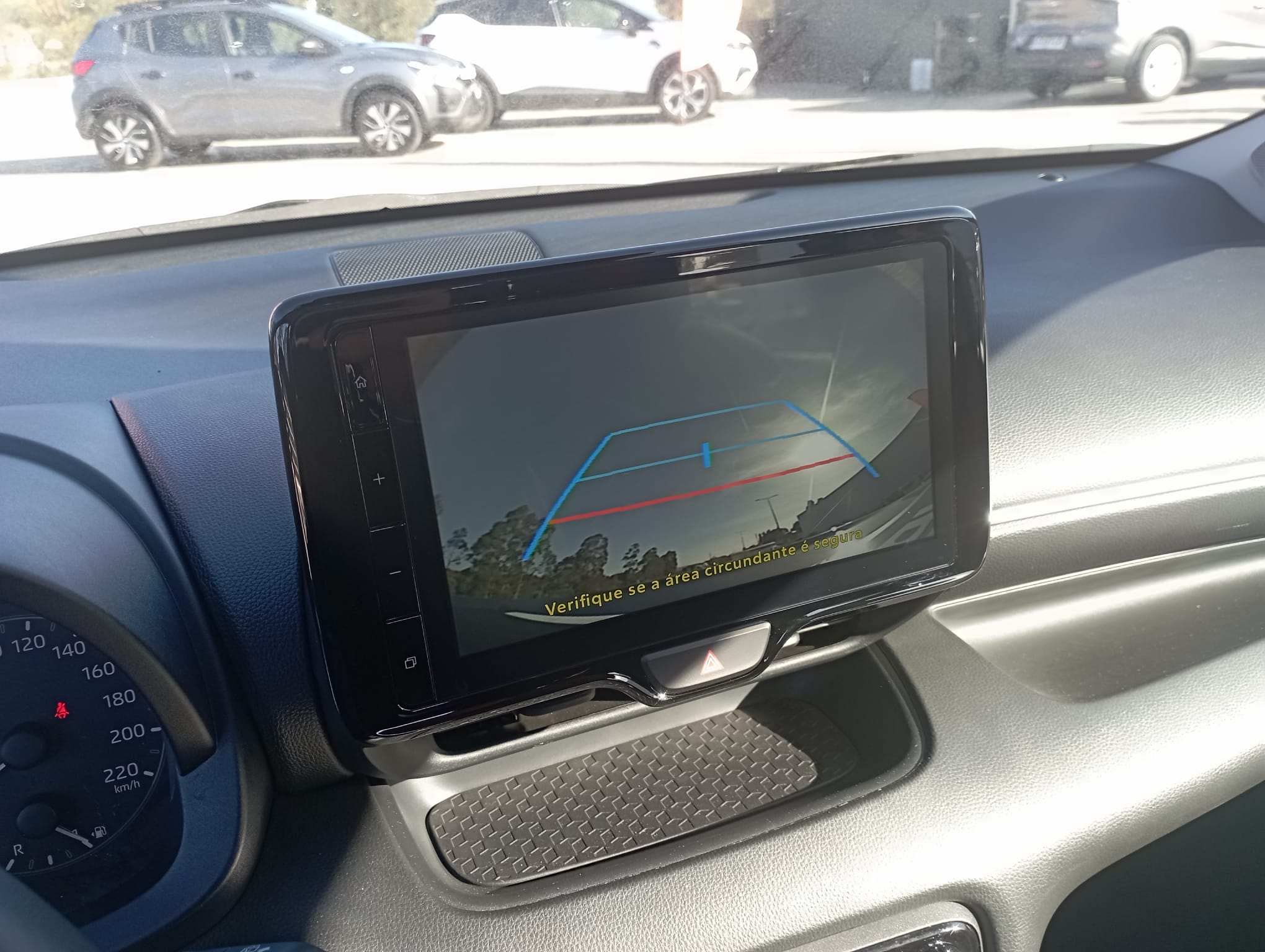 Mazda 2 Hybrid Agile