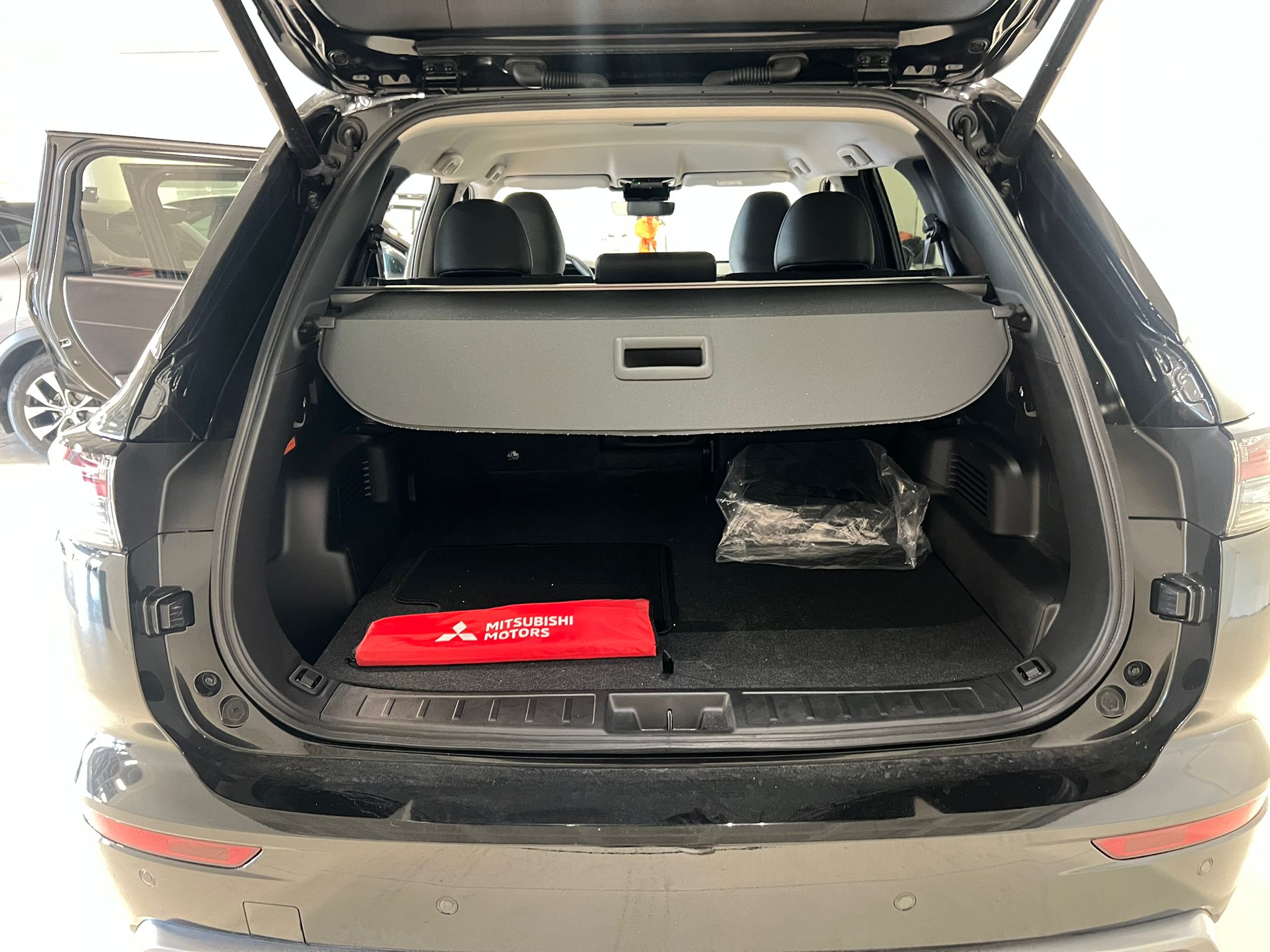 Mitsubishi Outlander Intense Phev