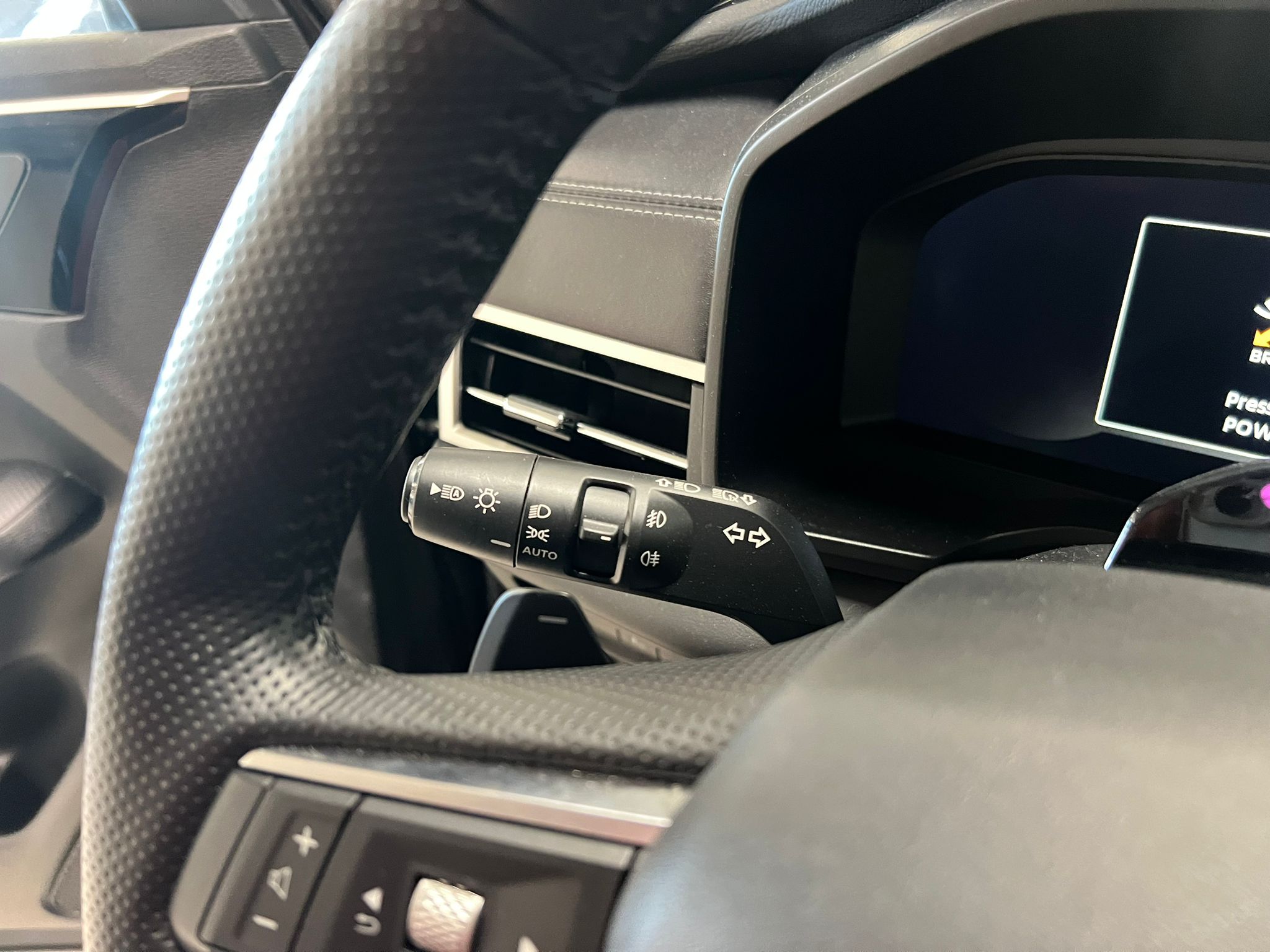 Mitsubishi Outlander Intense Phev