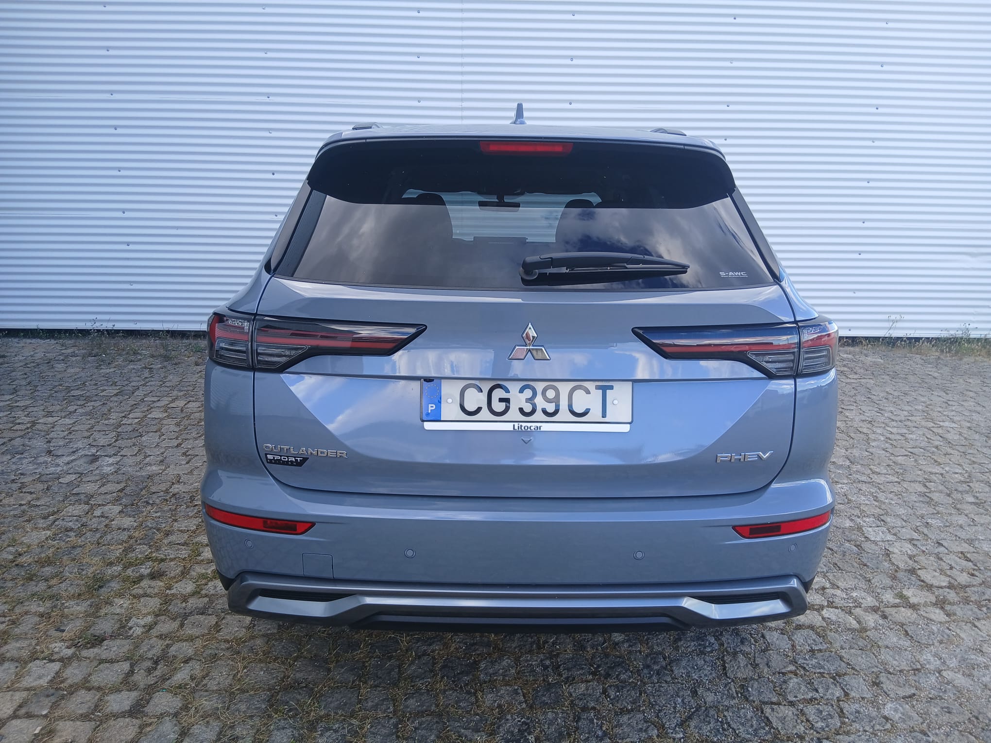 Mitsubishi Outlander Intense Phev