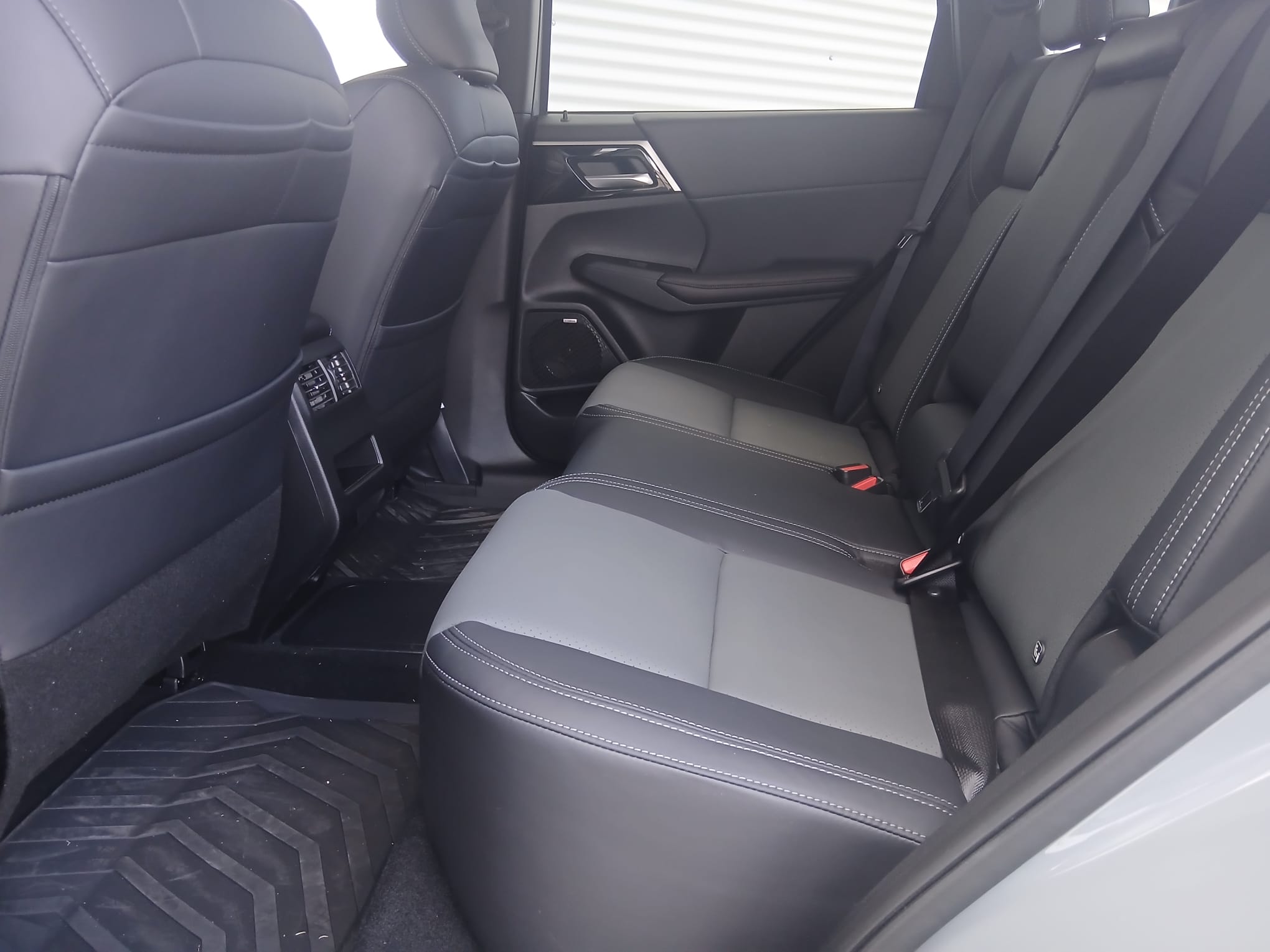 Mitsubishi Outlander Intense Phev