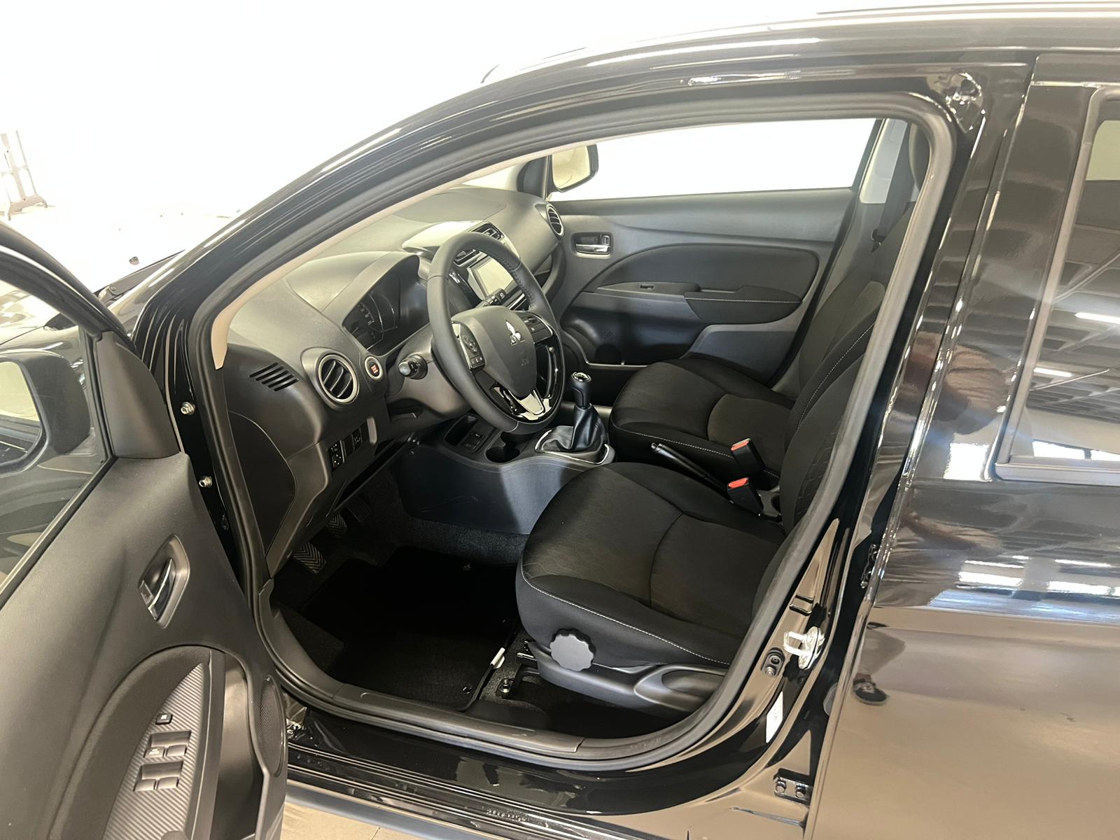 Mitsubishi Space Star Connect Edition