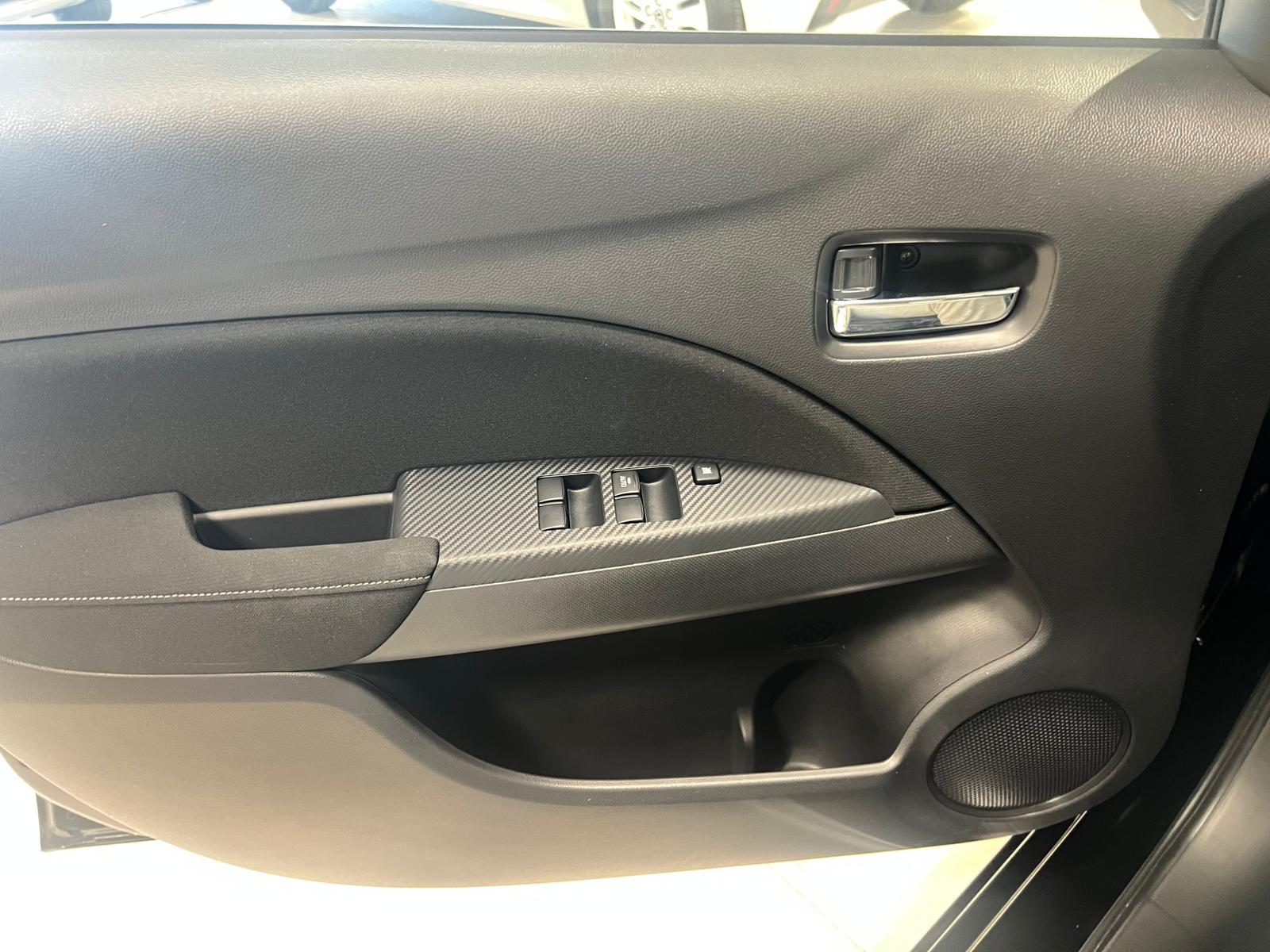 Mitsubishi Space Star Connect Edition