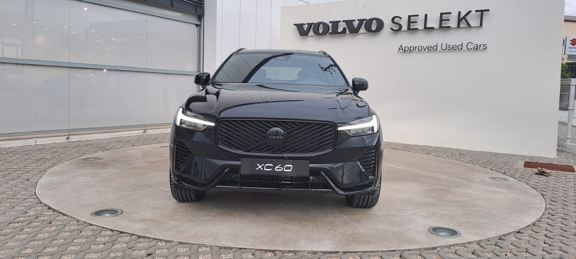 Volvo XC60 Plus