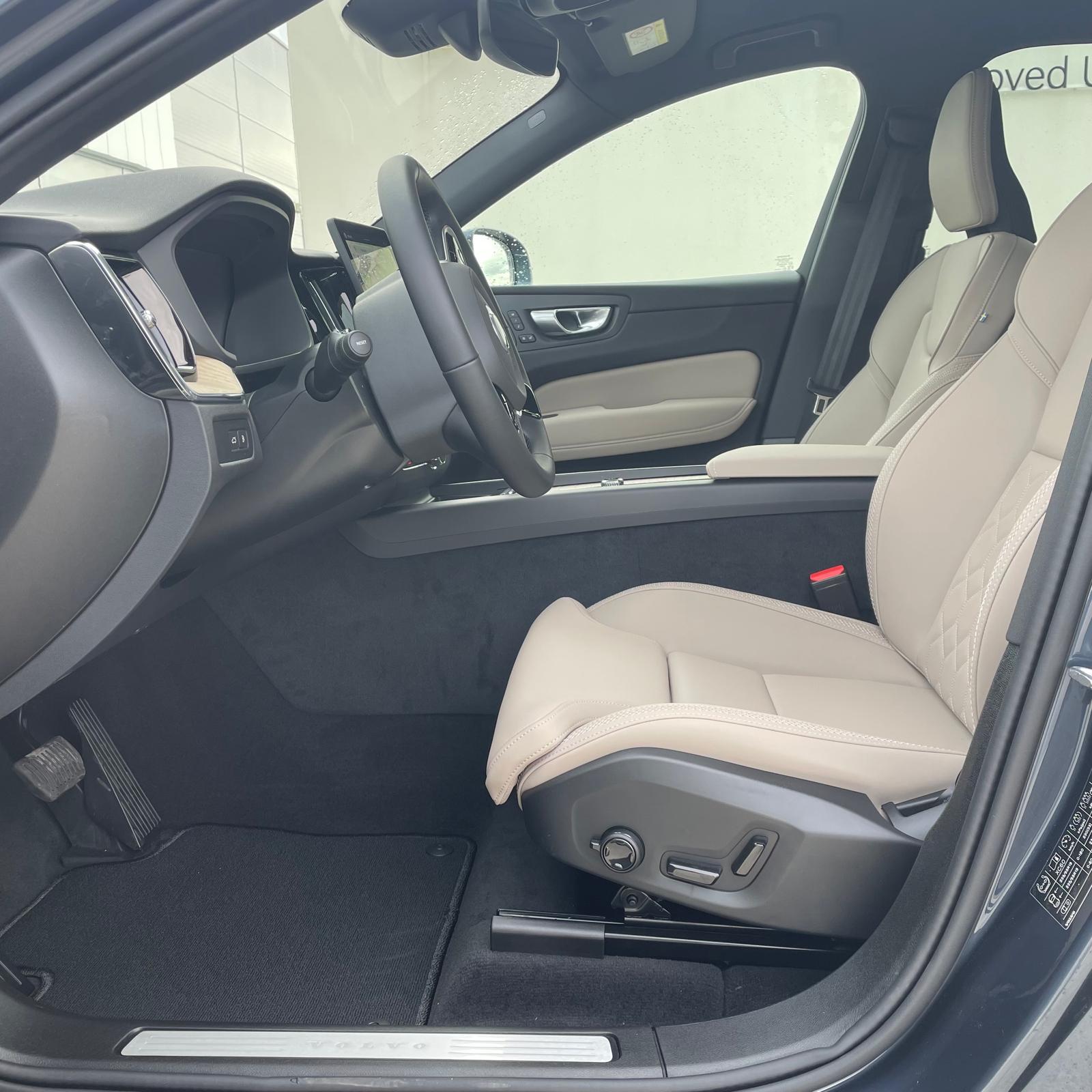 Volvo XC60 Plus Bright PHEV
