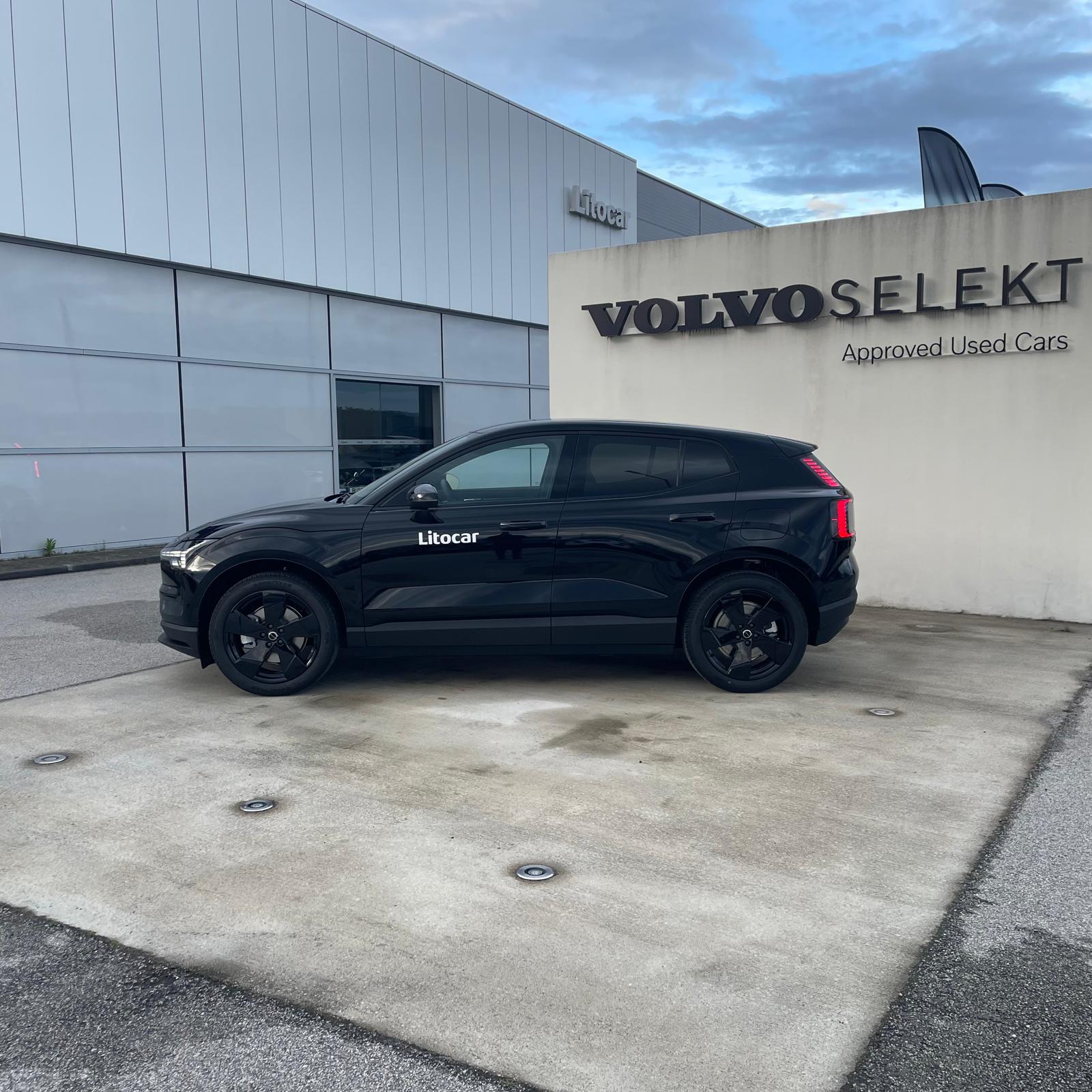 Volvo EX30 Black Edition