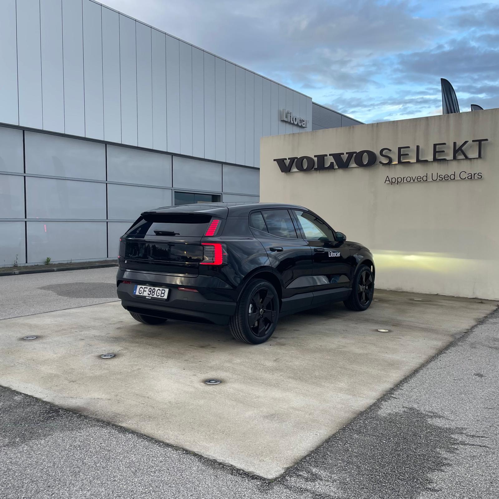 Volvo EX30 Black Edition