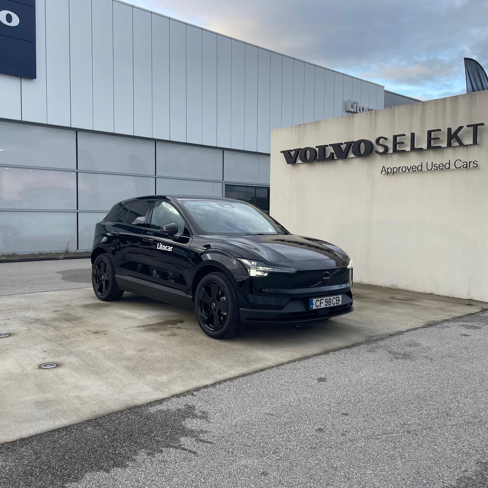 Volvo EX30 Black Edition