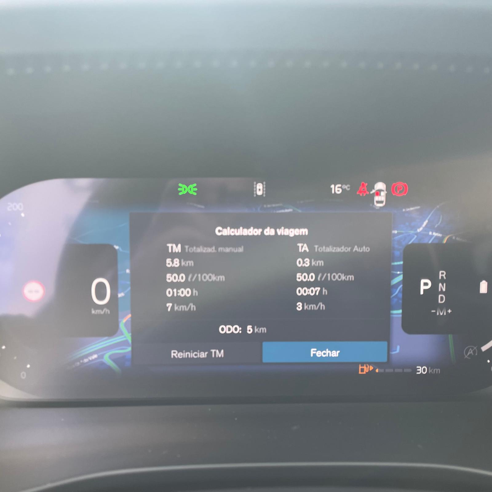 Volvo XC40 Plus Dark