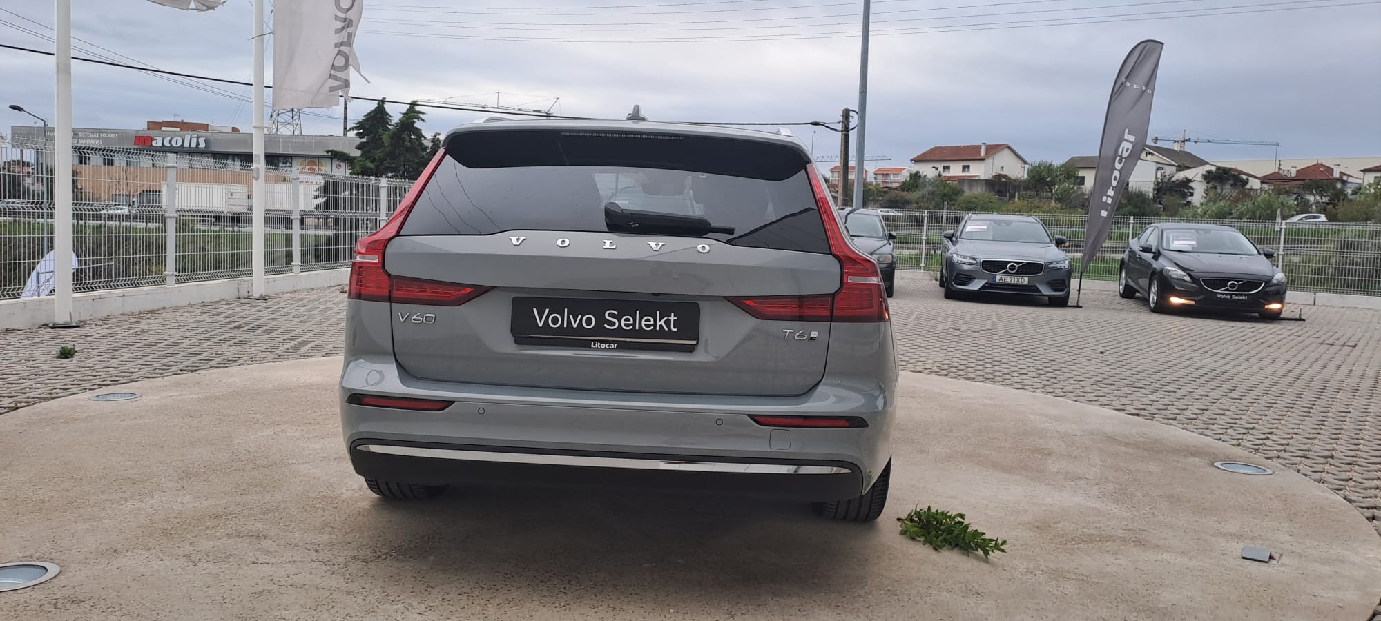 Volvo V60 Core