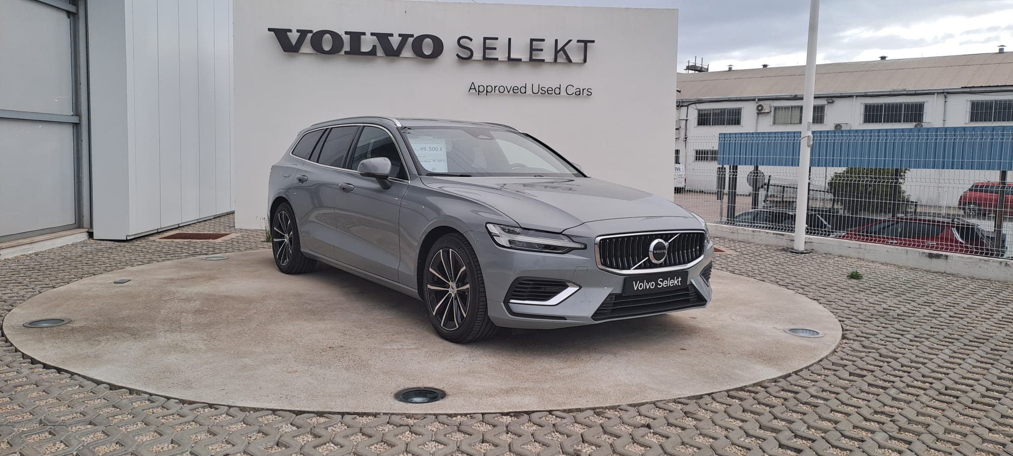 Volvo V60 Core