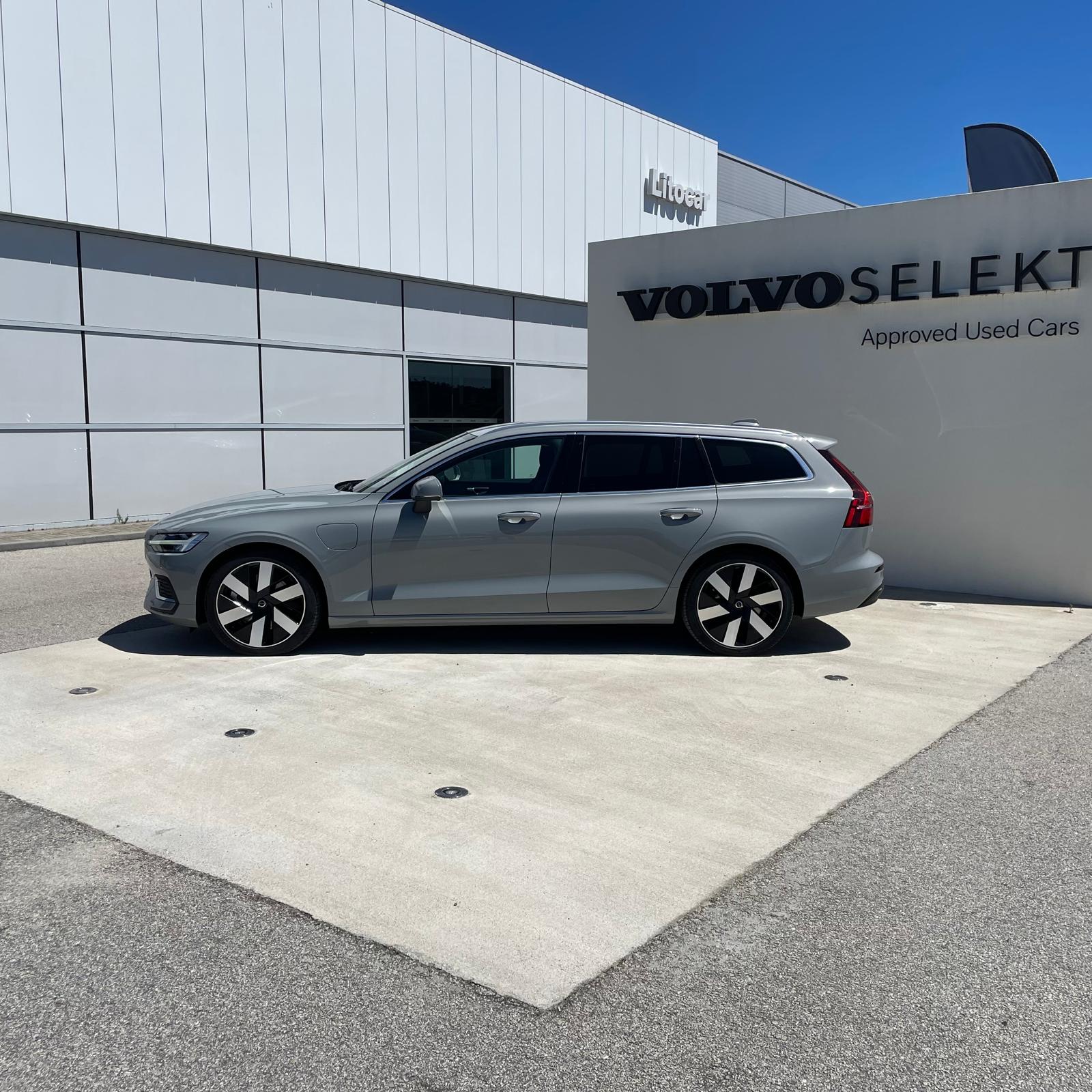 Volvo V60 Core