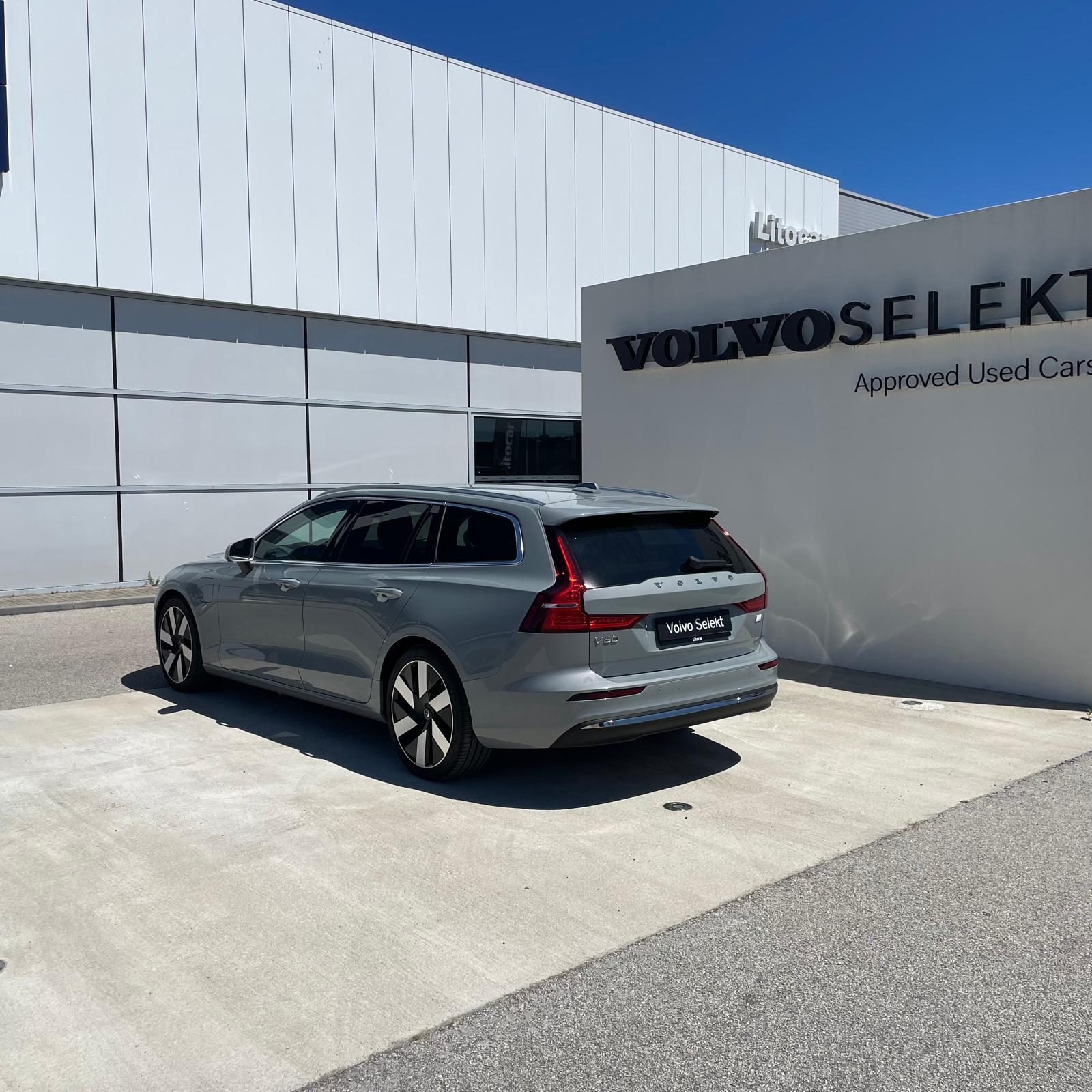 Volvo V60 Core