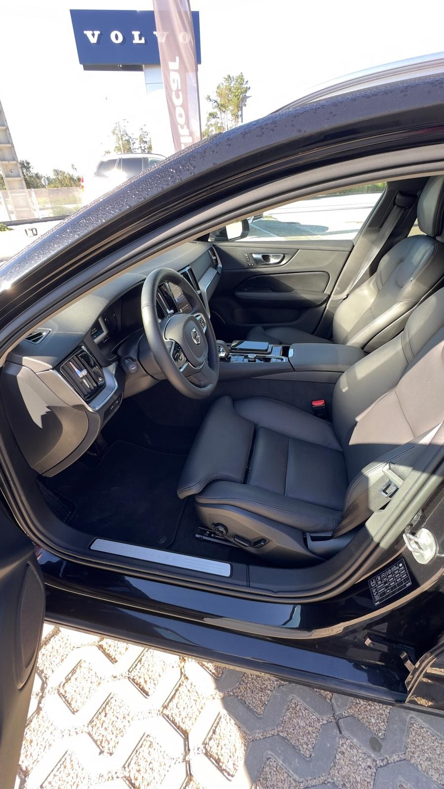 Volvo V60 Plus Bright