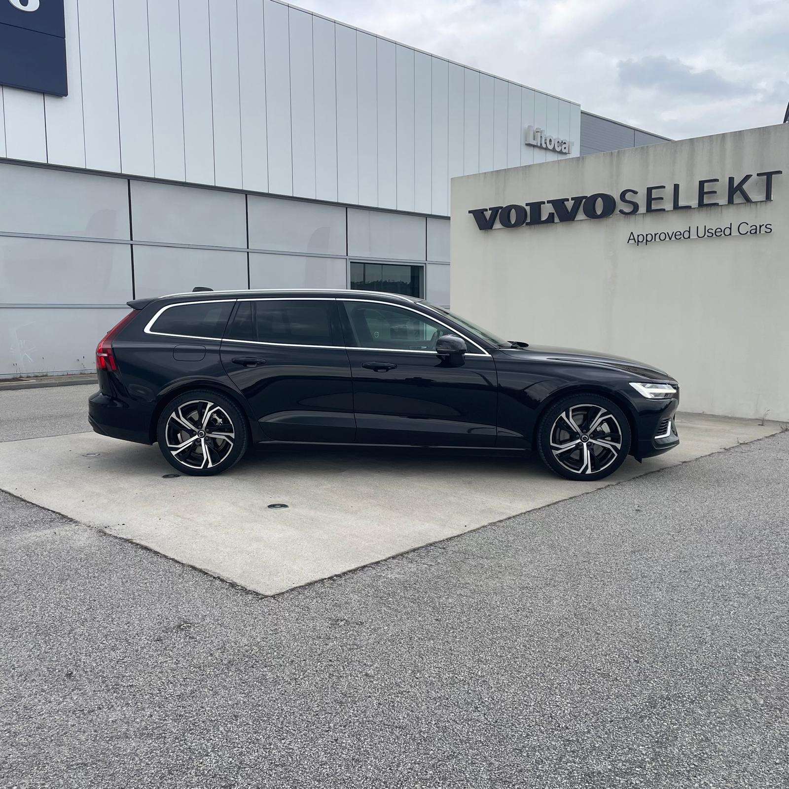 Volvo V60 Core