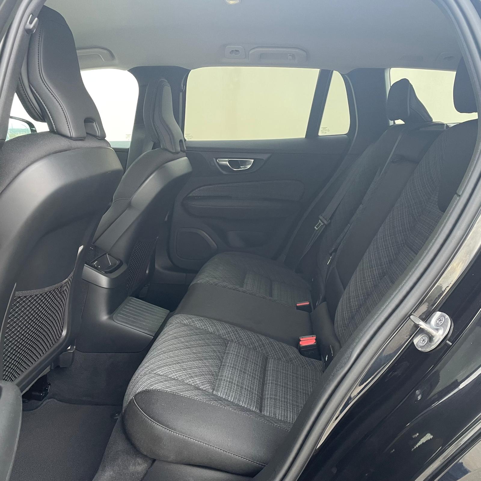 Volvo V60 Core