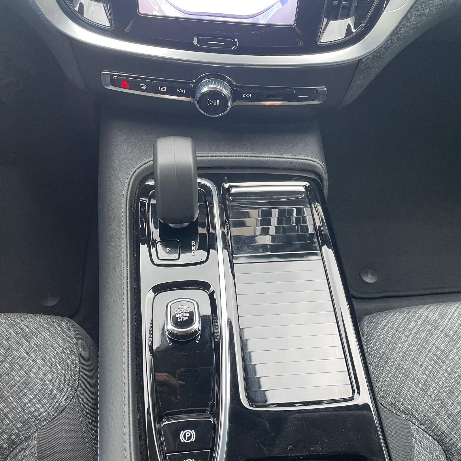 Volvo V60 Core