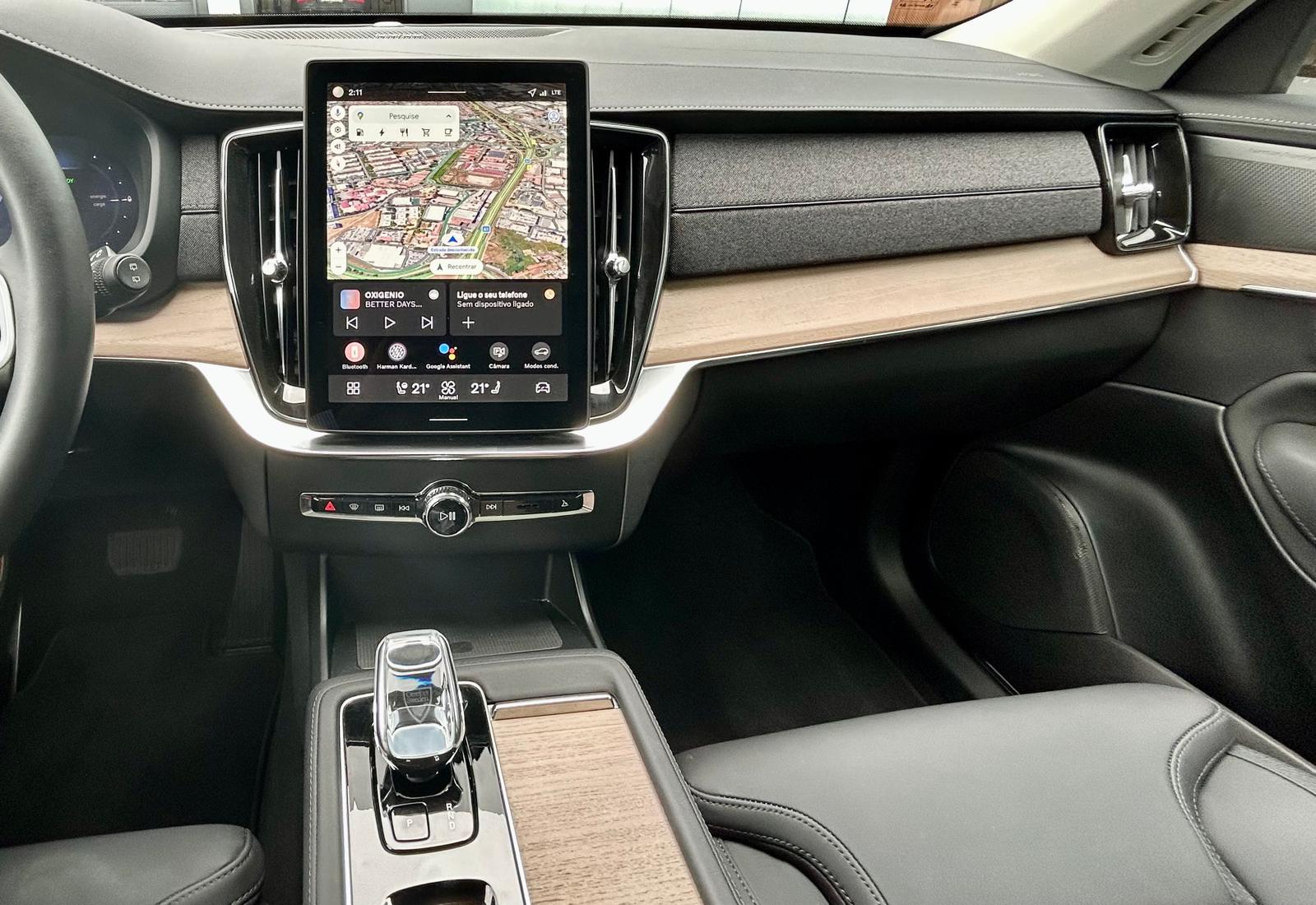 Volvo XC90 Plus Bright