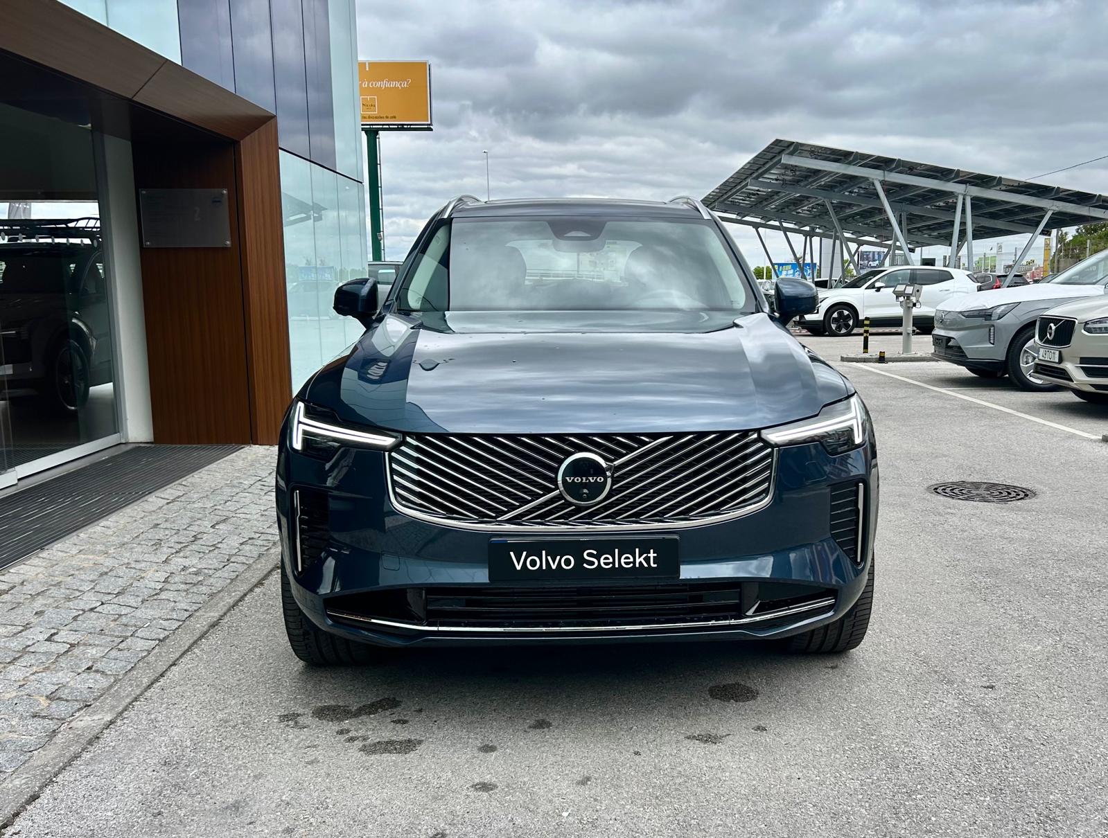 Volvo XC90 Plus Bright