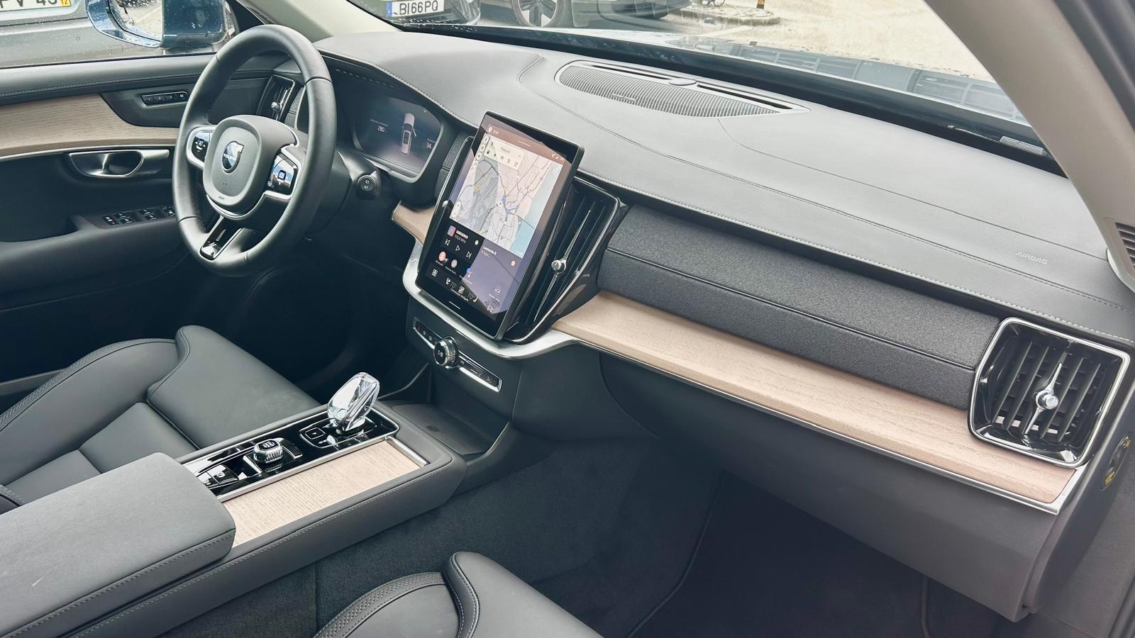 Volvo XC90 Plus Bright